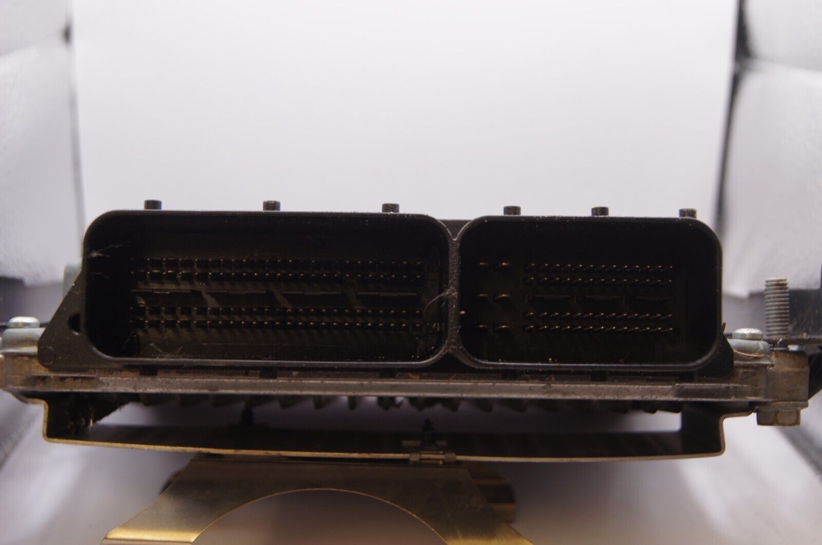 Mercedes Benz  3.0 Litre Diesel Engine ECU A6421501230 0281015903 - Glasgow Car Parts Store