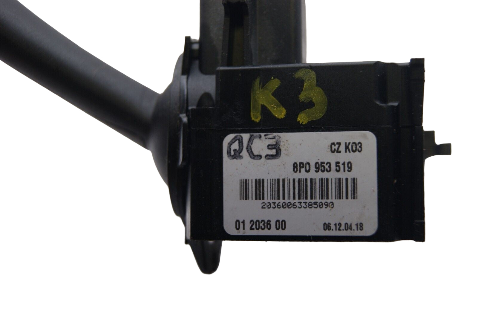 AUDI  WIPER STEERING COLUMN SWITCH STALK 8P0953519. - Glasgow Car Parts Store