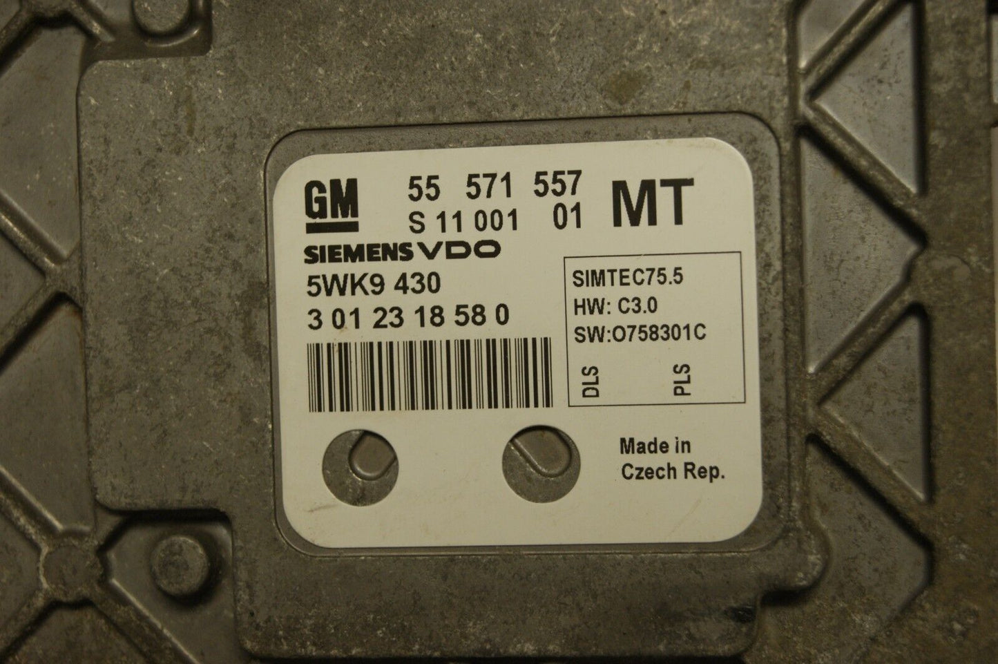 VAUXHALL 55571557 MT 5WK9 ECU PLUG AND PLAY(CLONING)
