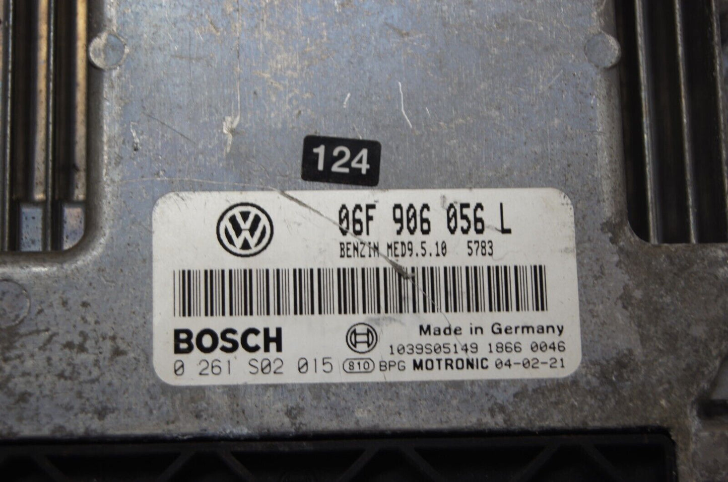 VW  2.0 FSI Engine Control Unit ECU BOSCH 06F906056L 0261S02015 - Glasgow Car Parts Store