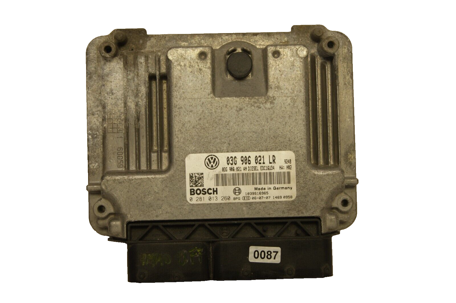 VW PASSAT ECU 03G906021LR /  0281013260   IMMO OFF PLUG & PLAY. - Glasgow Car Parts Store