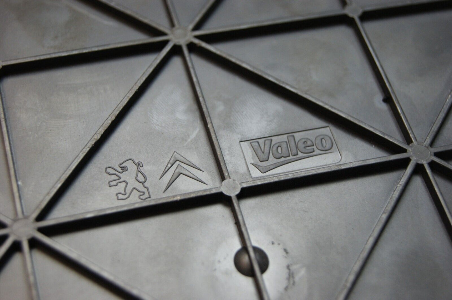 Peugeot Citroen BSI Body Control Module 9663798180 AND PIN CODE. - Glasgow Car Parts Store