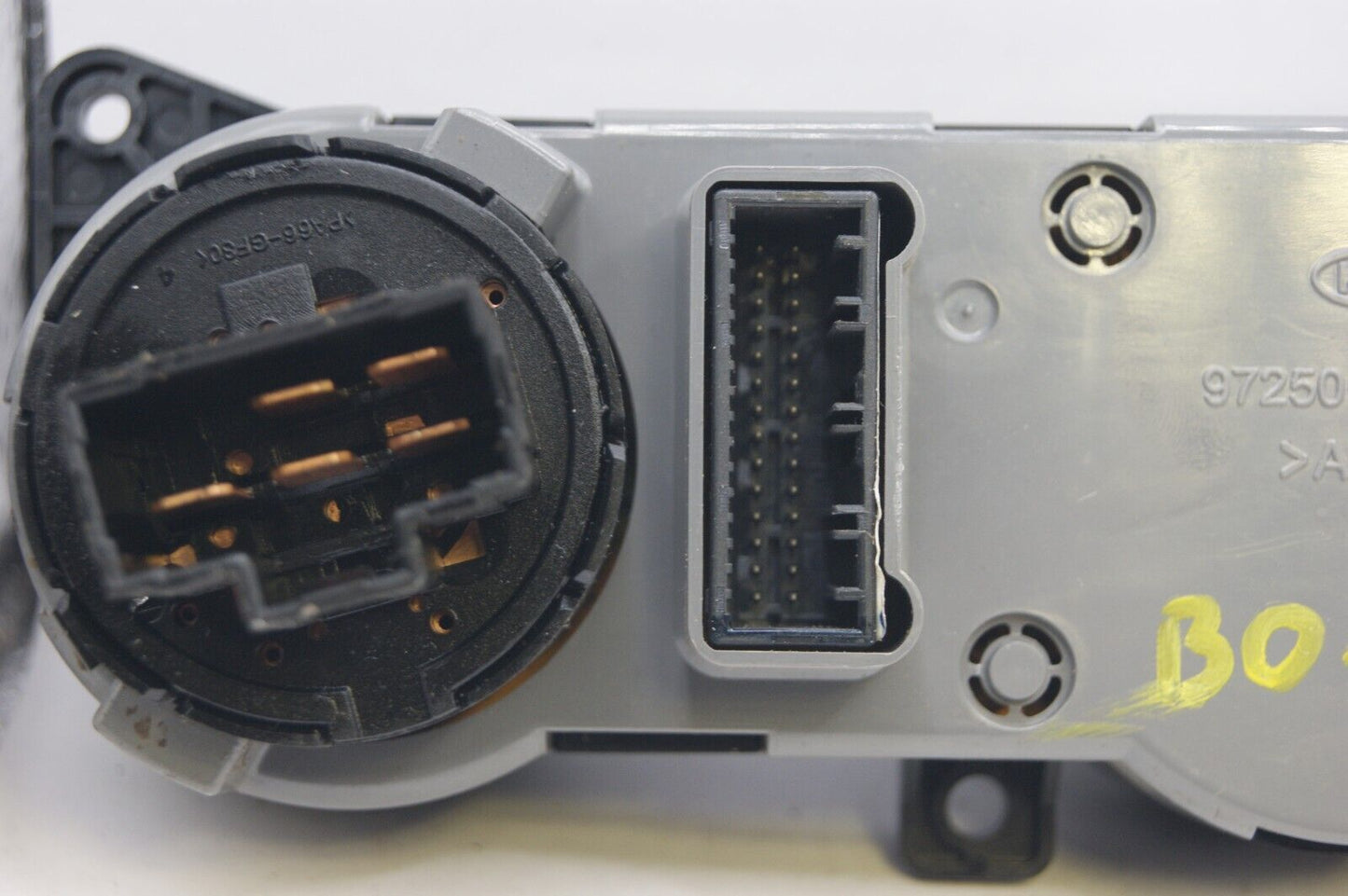 KIA CEED 97250-1H221 A/C HEATER CONTROL - Glasgow Car Parts Store