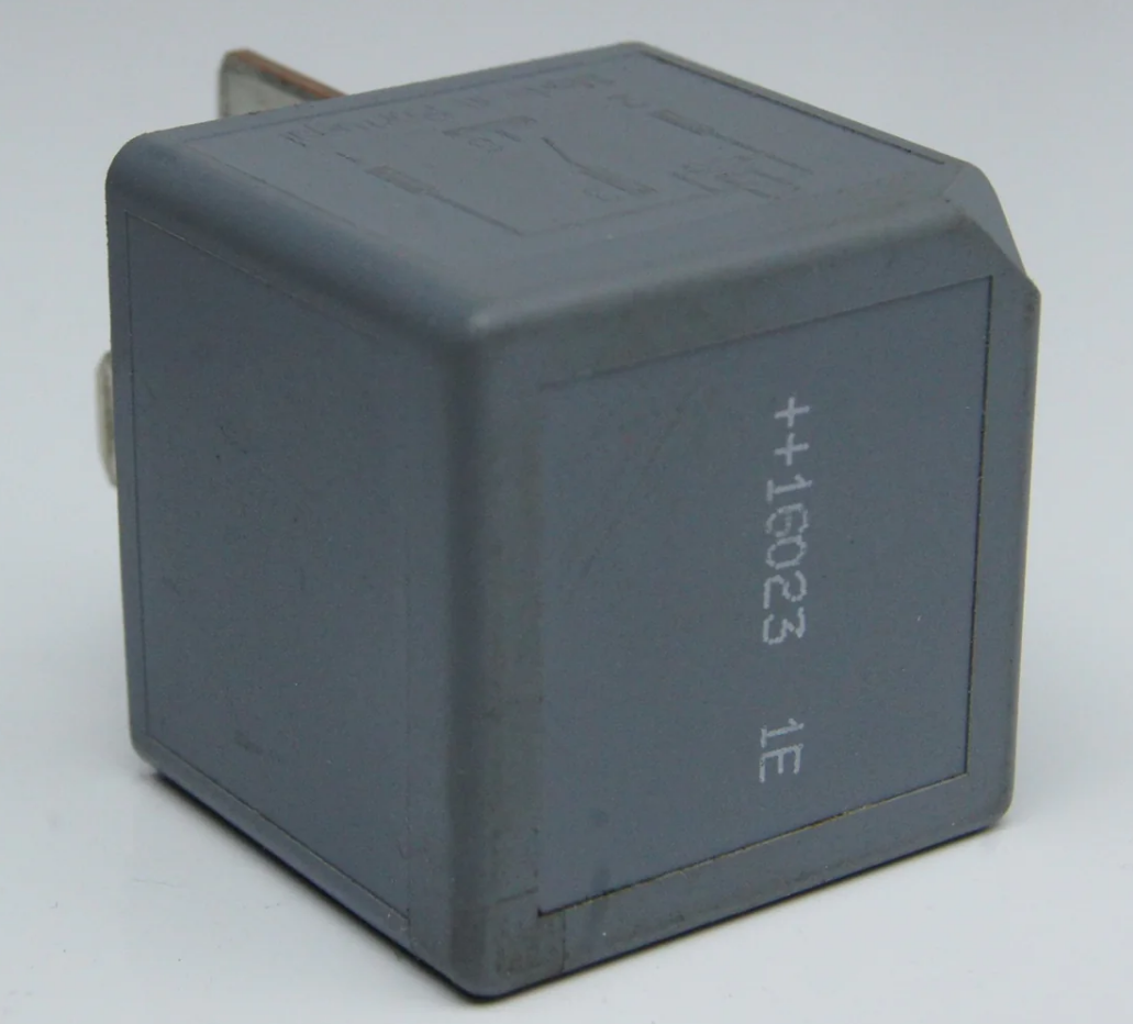 Ford Mondeo Focus Grey Relay 12V 70A FoMoCo 5M5T-14B192-EA - Glasgow Car Parts Store