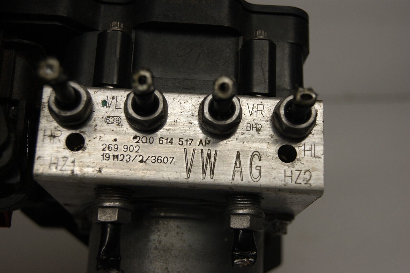 VOLKSWAGEN ABS PUMP CONTROL MODULE UNIT 2Q0614517AP.GLASGOW. - Glasgow Car Parts Store