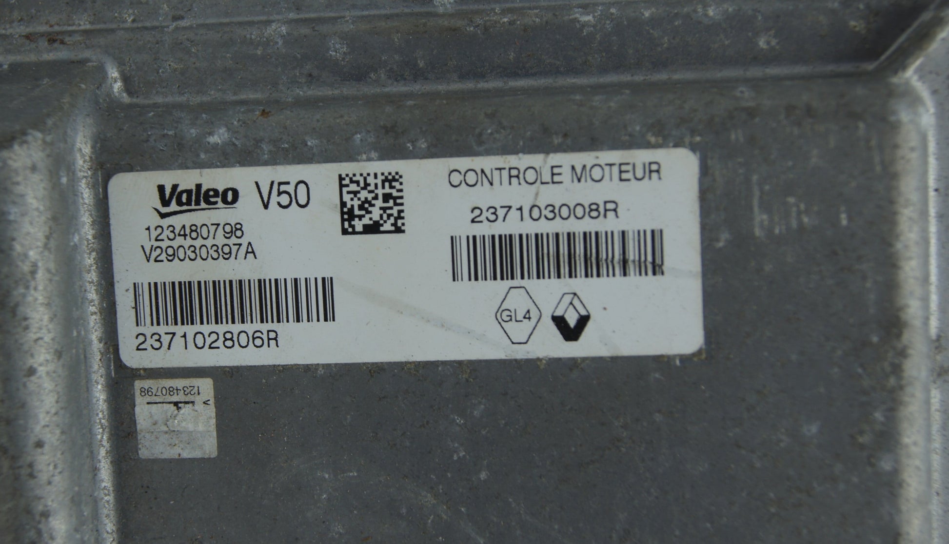 DACIA SANDERO MK2 0.9 PETROL MANUAL ENGINE ECU 237103008R VALEO V50 - Glasgow Car Parts Store