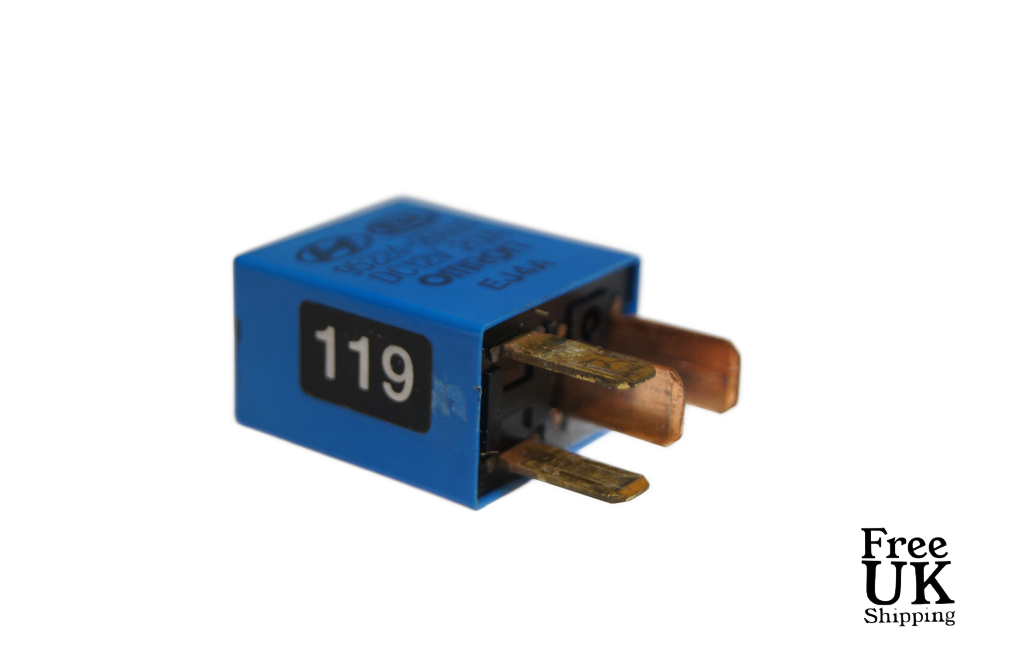 Hyundai & Kia  Multi-Use 4-Pin Blue Relay Omron 95224-2D000 - Glasgow Car Parts Store