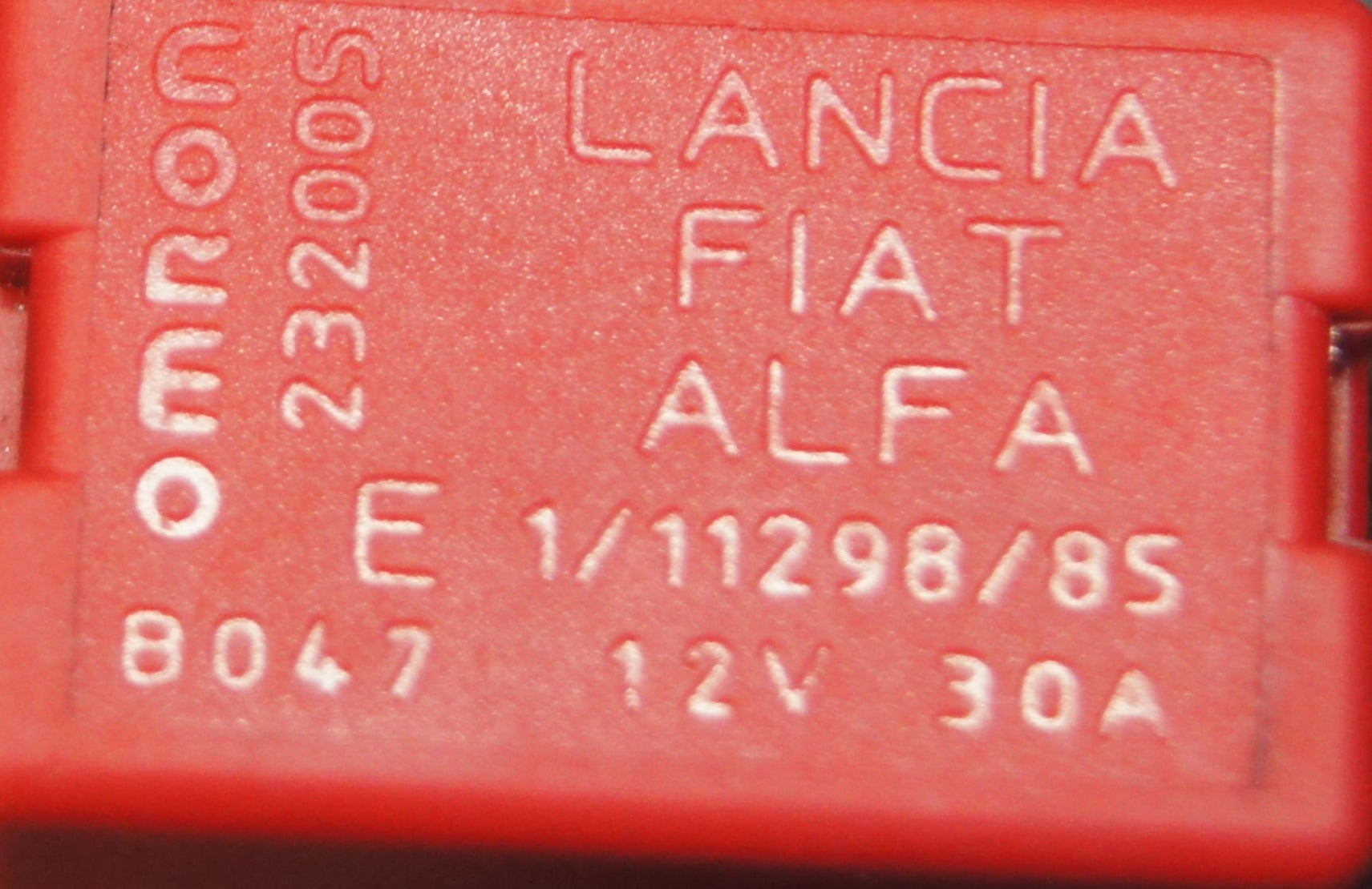 135-Fiat Alfa Lancia (95-10) 4-Pin Multi-Use Red Relay  232005 30A - Glasgow Car Parts Store