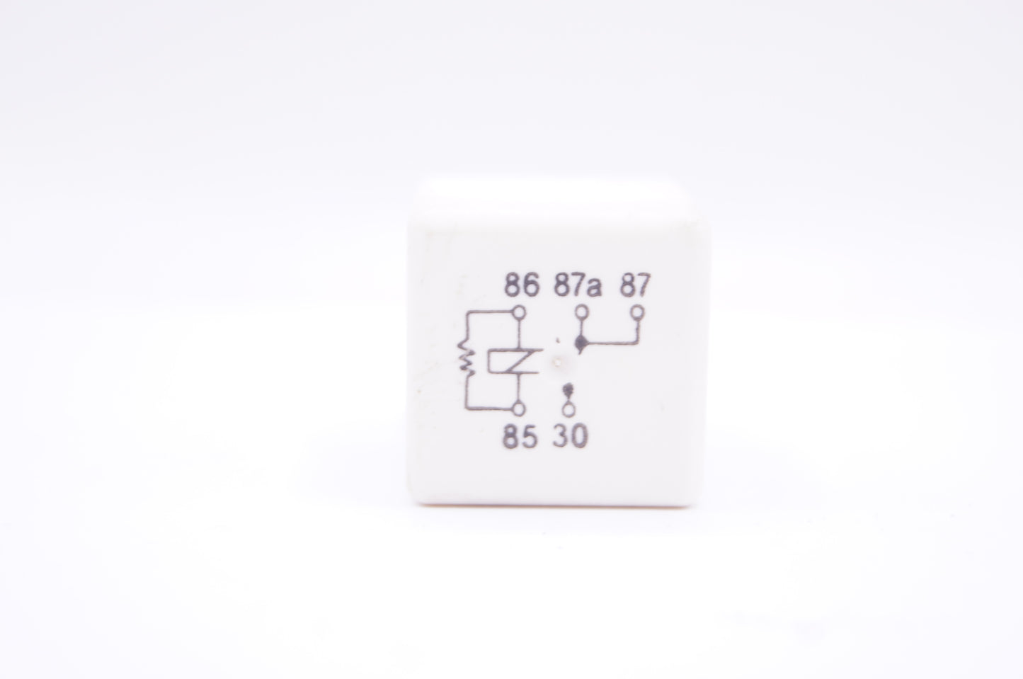 Kia Hyundai 5-Pin White Relay Assy-Power Omron 95225-3B100 DC12V 15/15A - Glasgow Car Parts Store