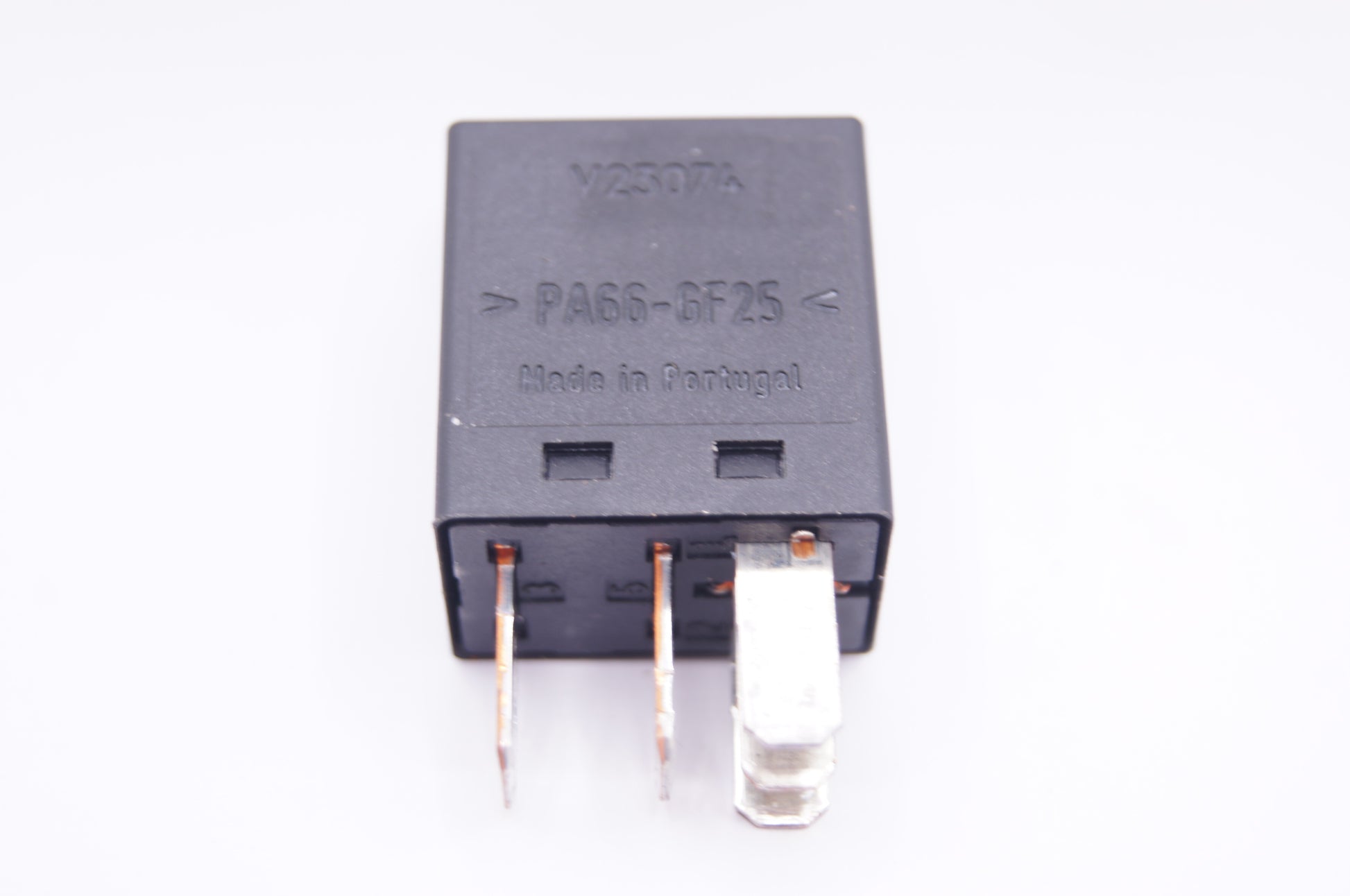 Genuine Audi VW Seat Skoda 5-Pin Black Relay 395 Tyco Multi-Use 8Z0951253 - Glasgow Car Parts Store