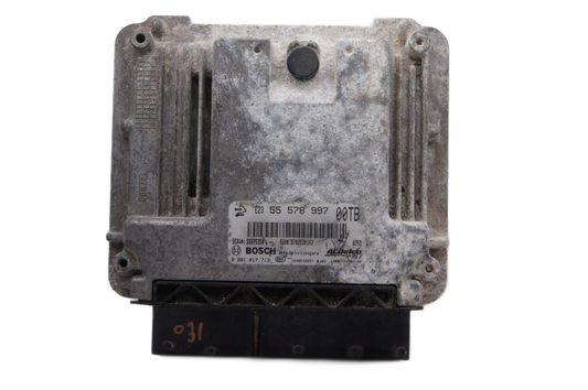 Vauxhall Corsa D 1.3 CDTI Engine Control Module ECU 55578997 0281017713 - Glasgow Car Parts Store