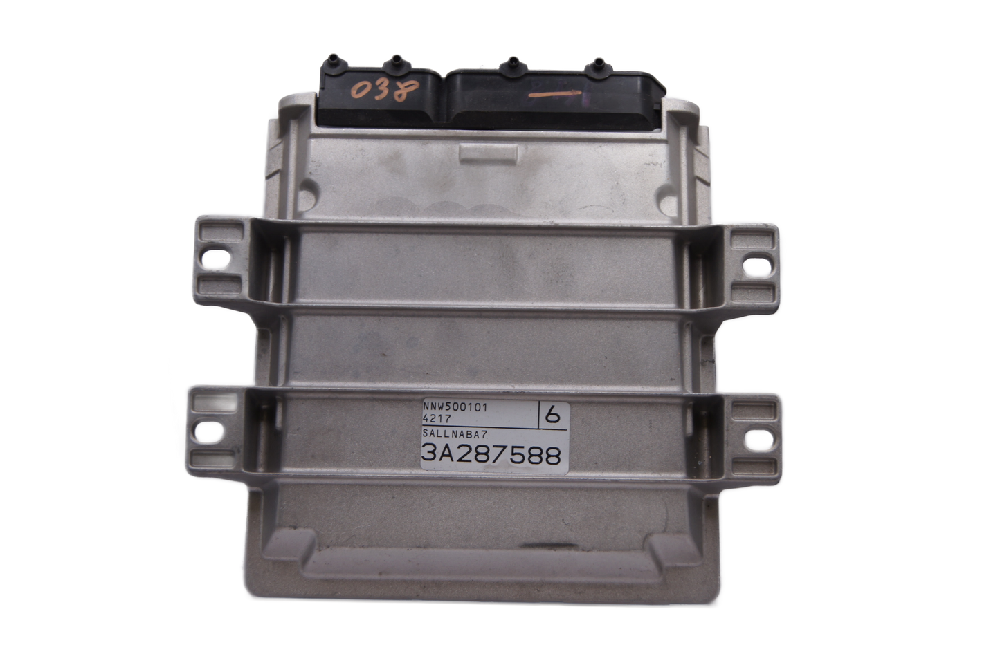 Land Rover Freelander 1.8 Petrol Engine ECU (Part No. NNN100710) - Glasgow Car Parts Store