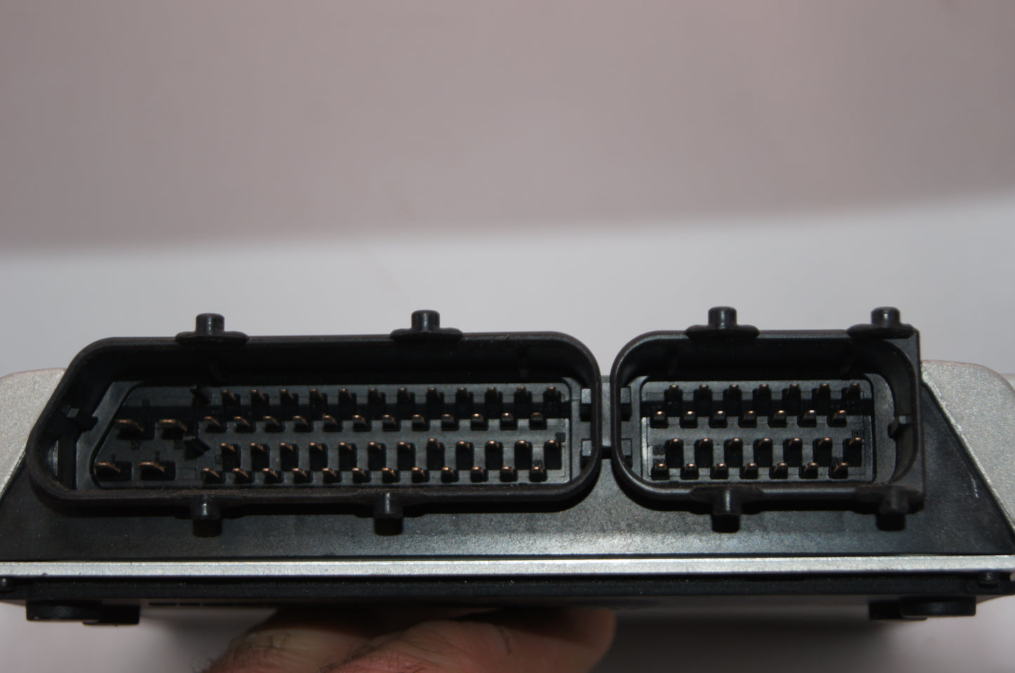 Land Rover Freelander 1.8 Petrol Engine ECU (Part No. NNN100710) - Glasgow Car Parts Store