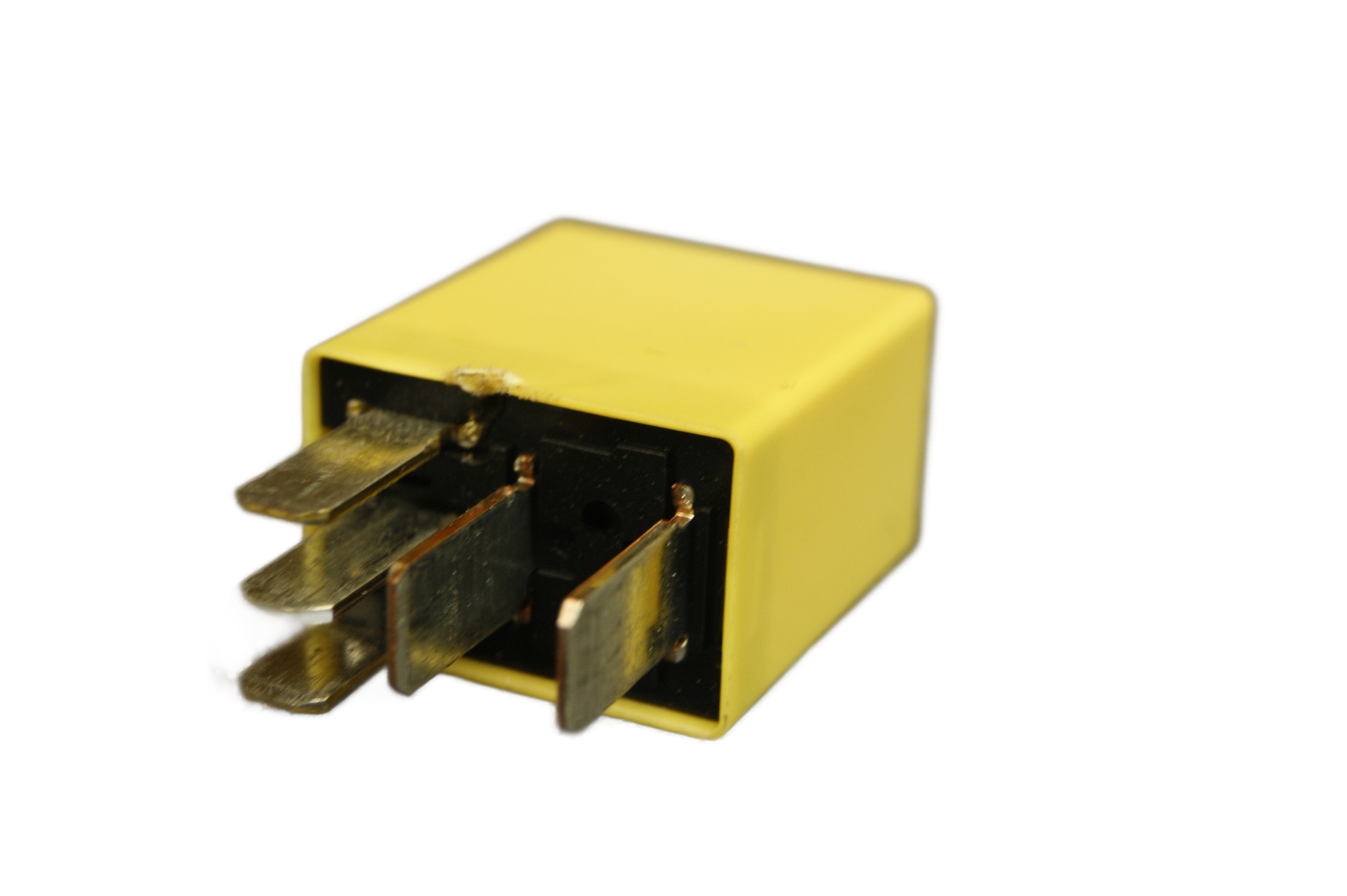 121-Peugeot & Citroen (09-17) 5-Pin Yellow Relay 9673062180 Omron 34F231308 - Glasgow Car Parts Store