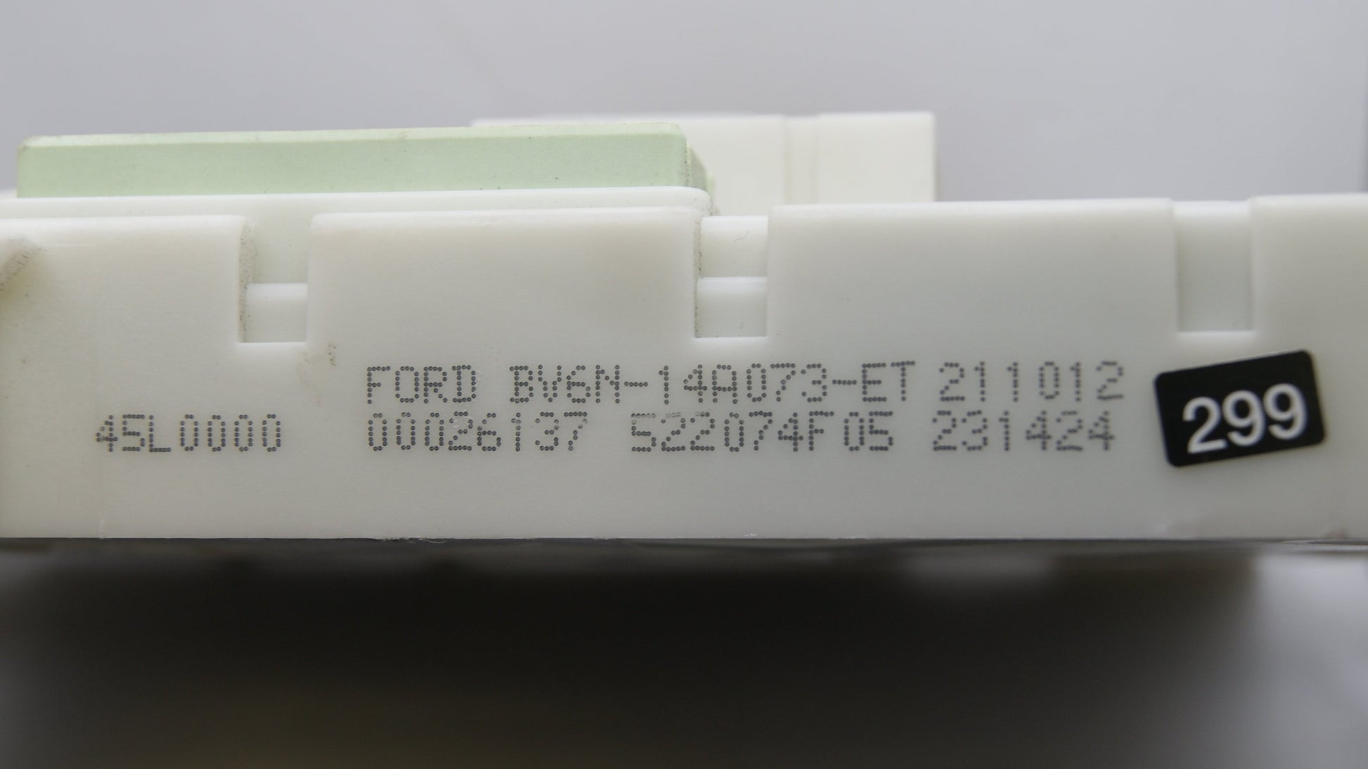 BCM FORD  BV6N 14A073 ET PLUG & PLAY. WE PROVIDE REPLACEMENT AND CLONING - Glasgow Car Parts Store