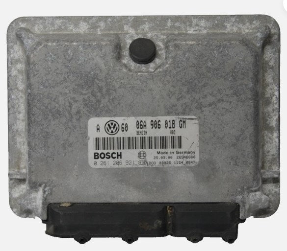 0261206921 VW Golf 2.0 Engine Control Unit ECU 06A906018 GM - Glasgow Car Parts Store