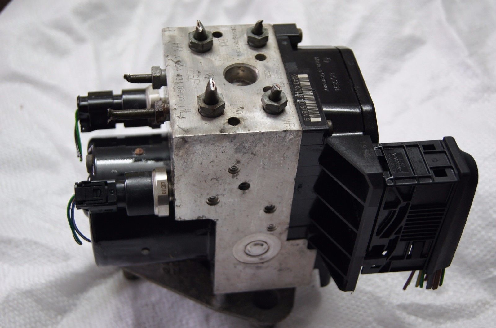 MERCEDES A CLASS ABS PUMP A0044310912 HL    0265202461 - Glasgow Car Parts Store