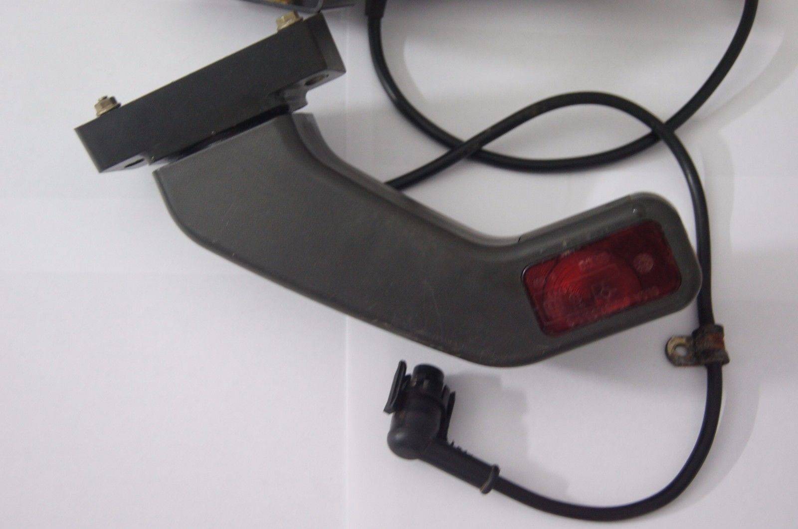 IVECO  INDICATOR OUTLINE LAMPS LIGHTS (TWO LIGHITS) - Glasgow Car Parts Store