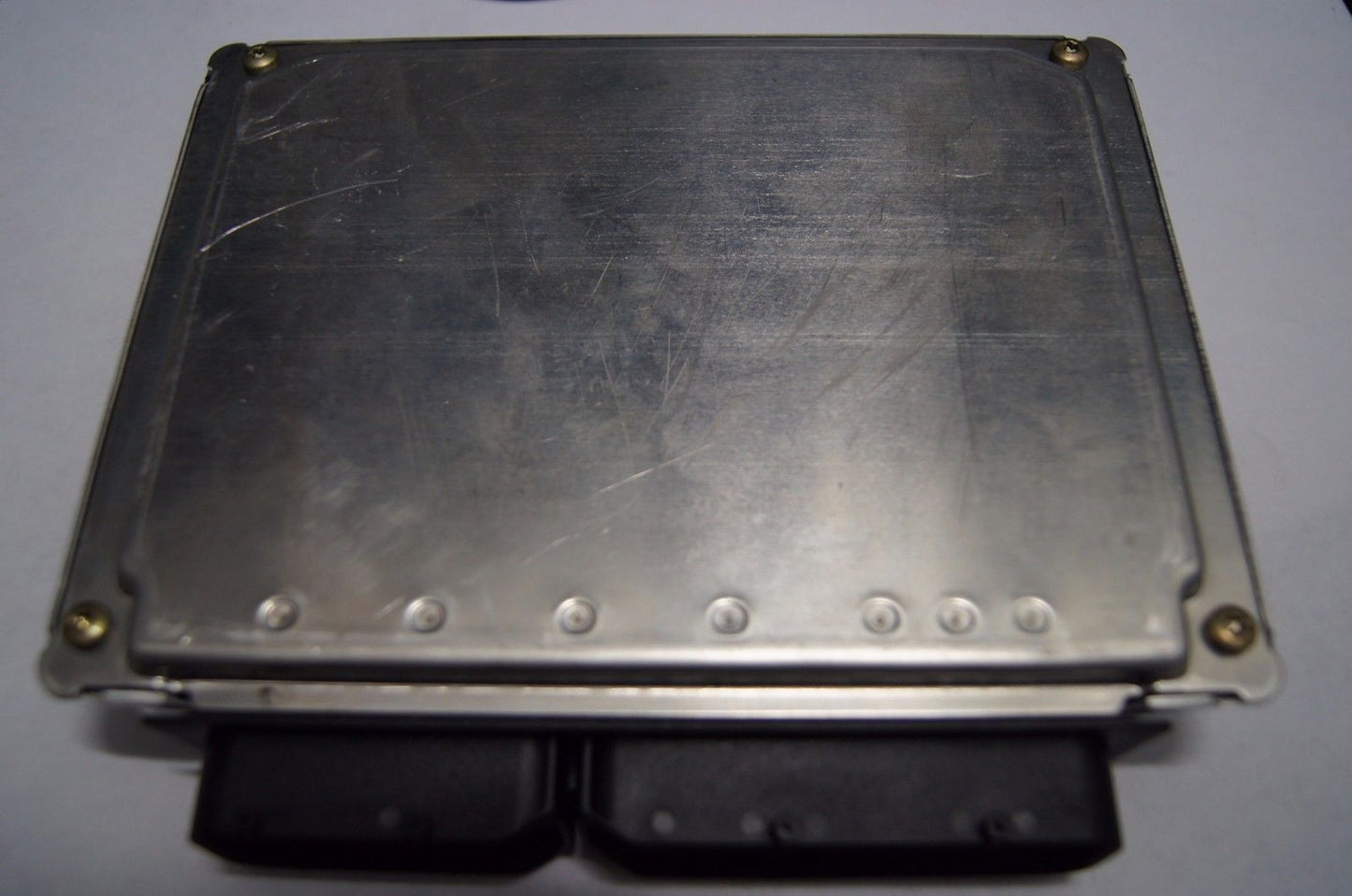 VW PASSAT ECU 2.0 PETROL ENGINE ECU 3B0907557R 3B0 907 557 R