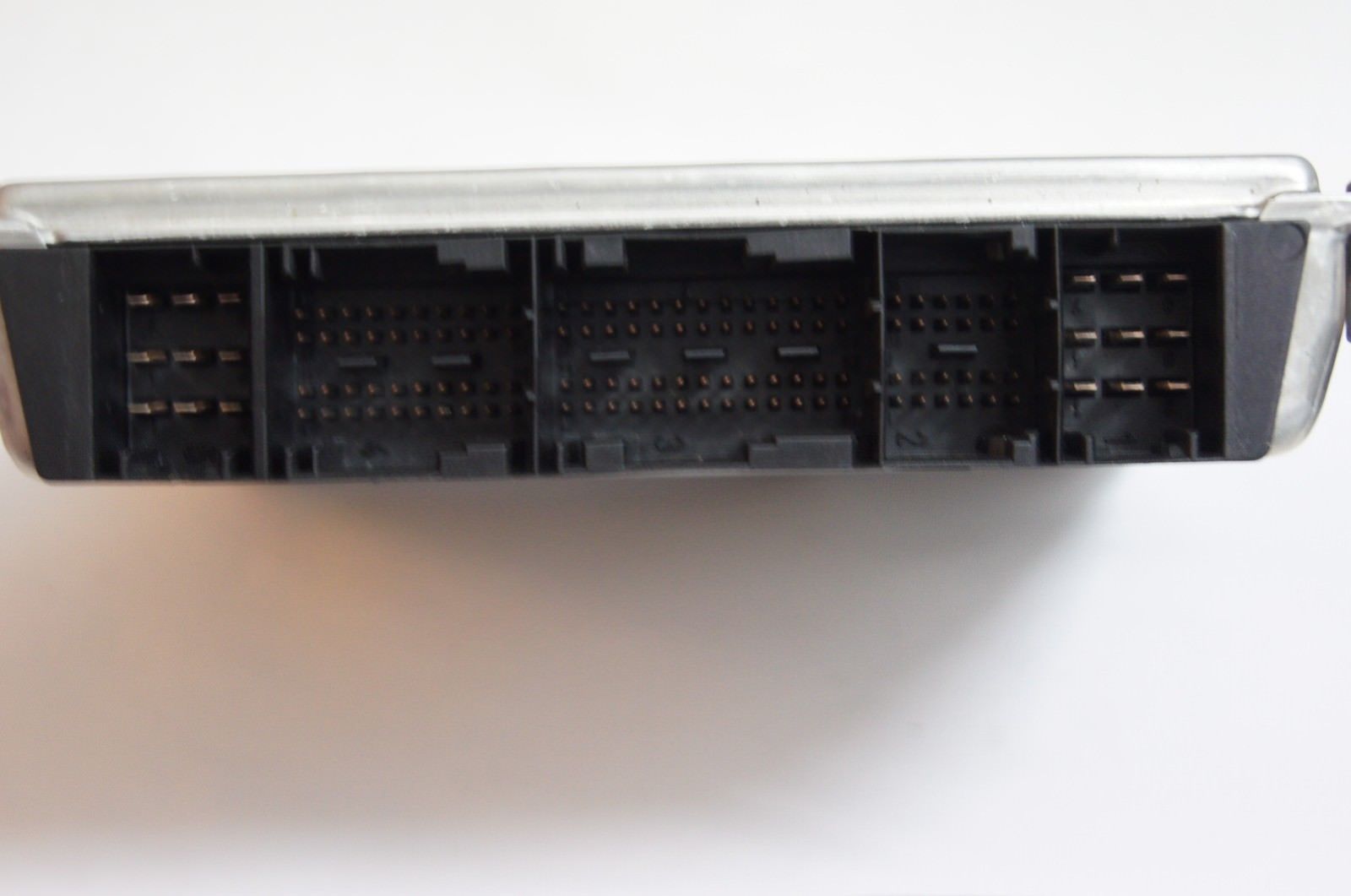 W210 E  MERCEDES Class Engine Control Unit ECU A1121530879 1121530879 0261207573 - Glasgow Car Parts Store