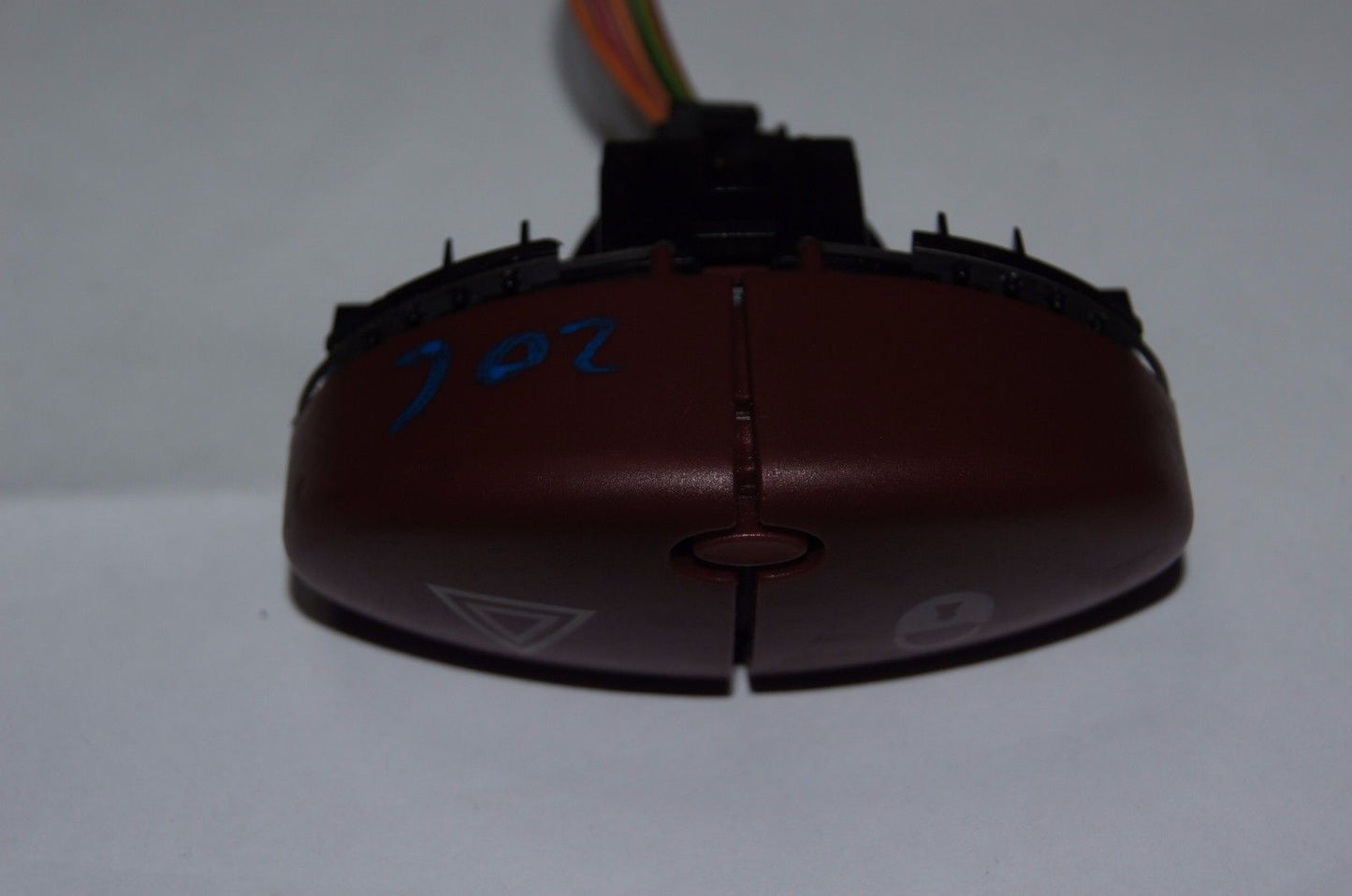 PEUGEOT 206 2005 GENUINE HAZARD WARNING SWITCH + LOCK UNLOCK SWITCH - Glasgow Car Parts Store