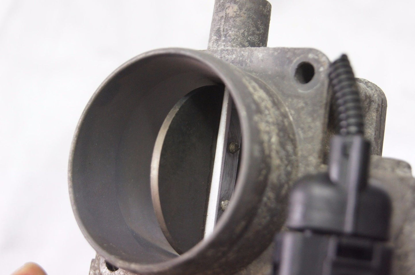 VW  THROTTLE BODY 038128063C - Glasgow Car Parts Store