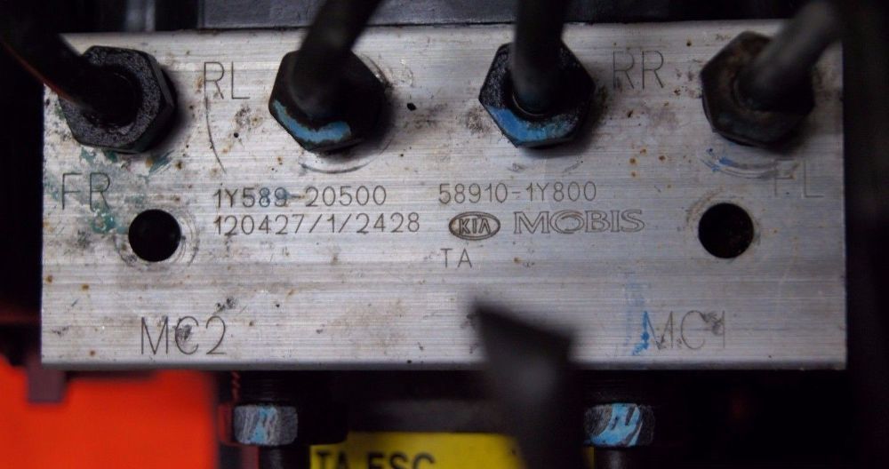 KIA Petrol ABS Pump 1Y589-20500 - Glasgow Car Parts Store