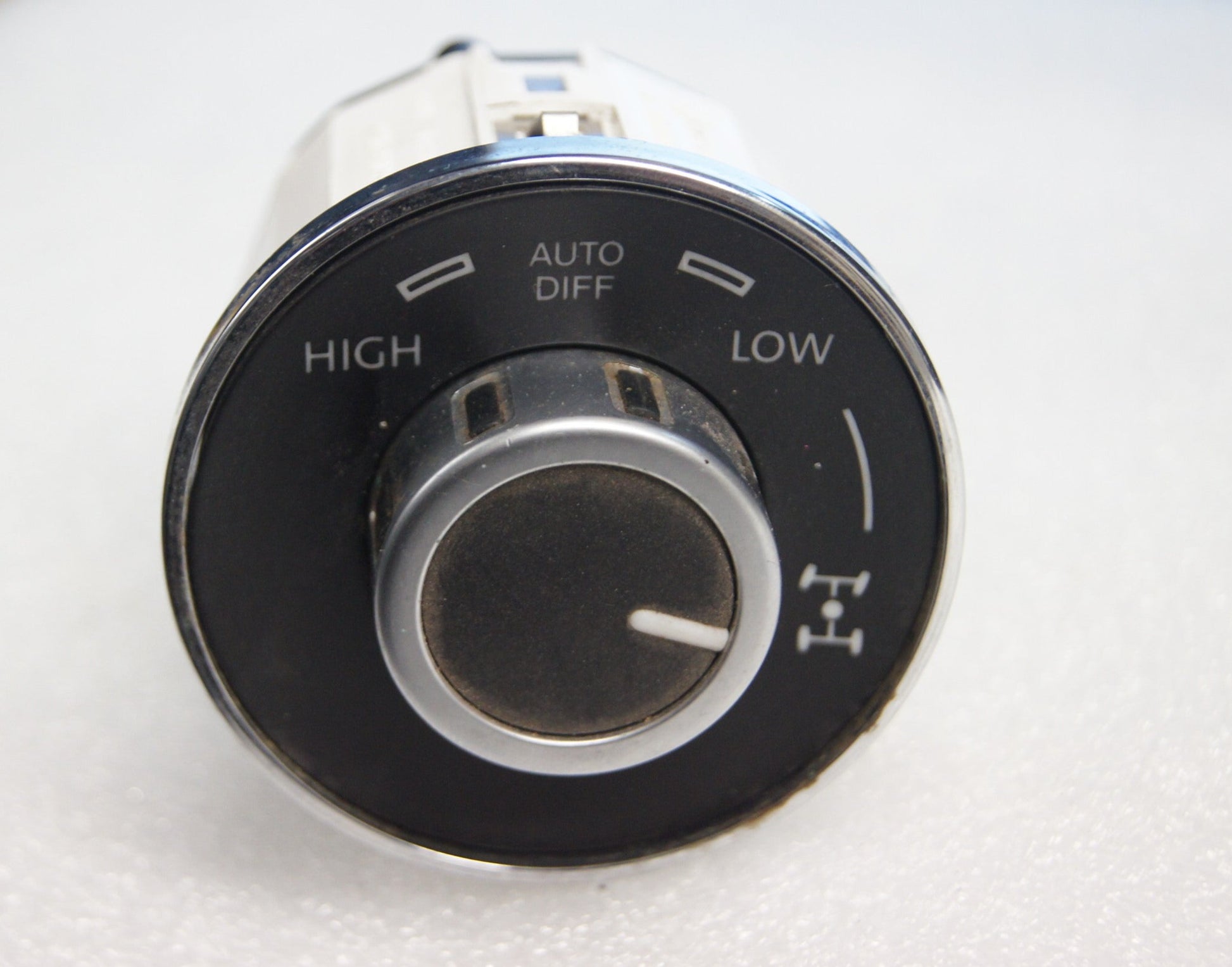 VW Touareg Diff Differential Low and High Adjuster Switch 7L6941435N - Glasgow Car Parts Store