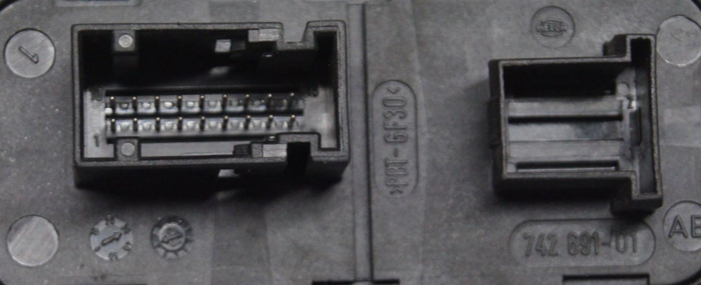 Range Rover Jaguar Evoque Headlamp Control Module 5DF009041-76/AC HELLA. - Glasgow Car Parts Store