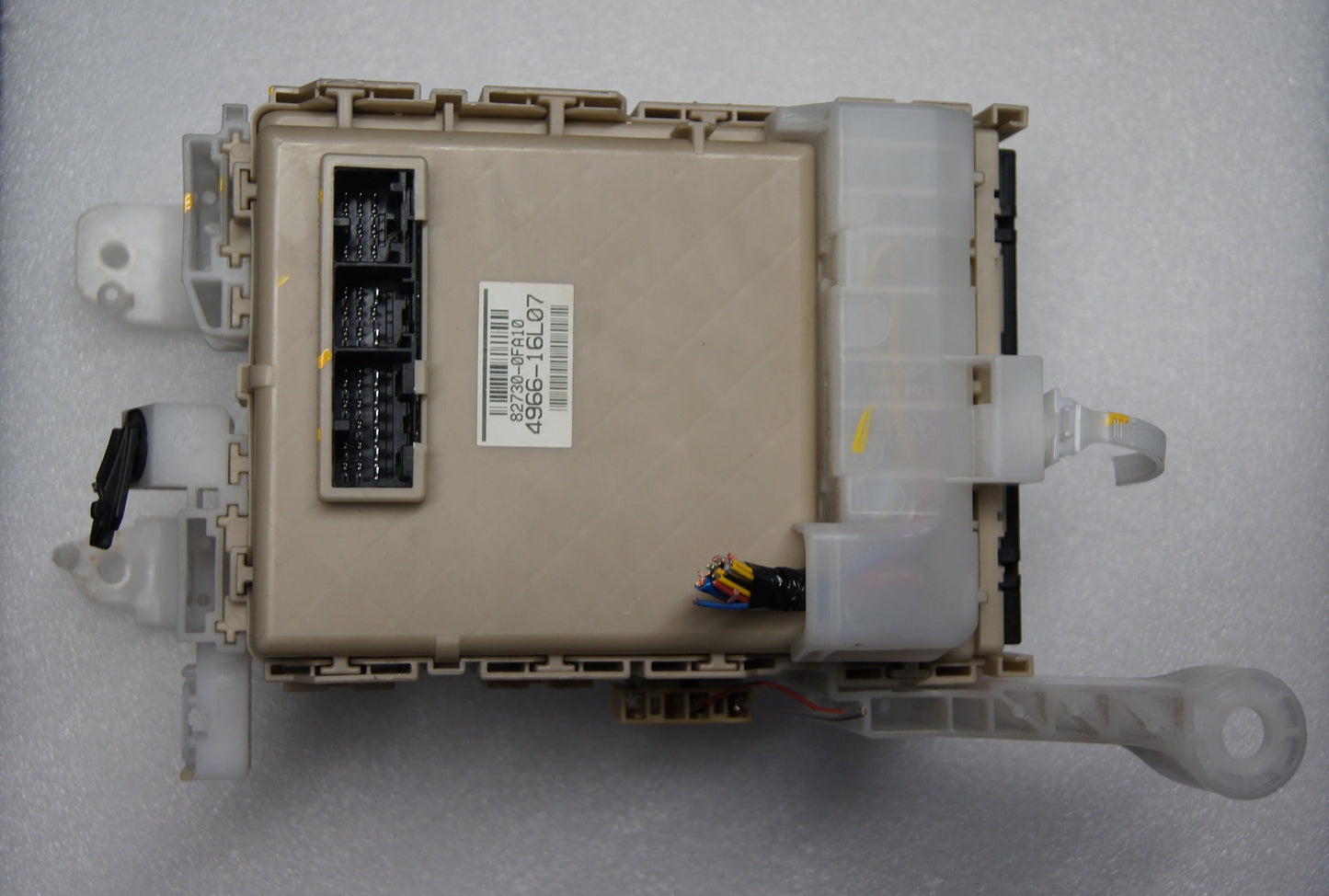 TOYOTA VERSO FUSE BOX 82730-0fa10 4966-16l07 - Glasgow Car Parts Store