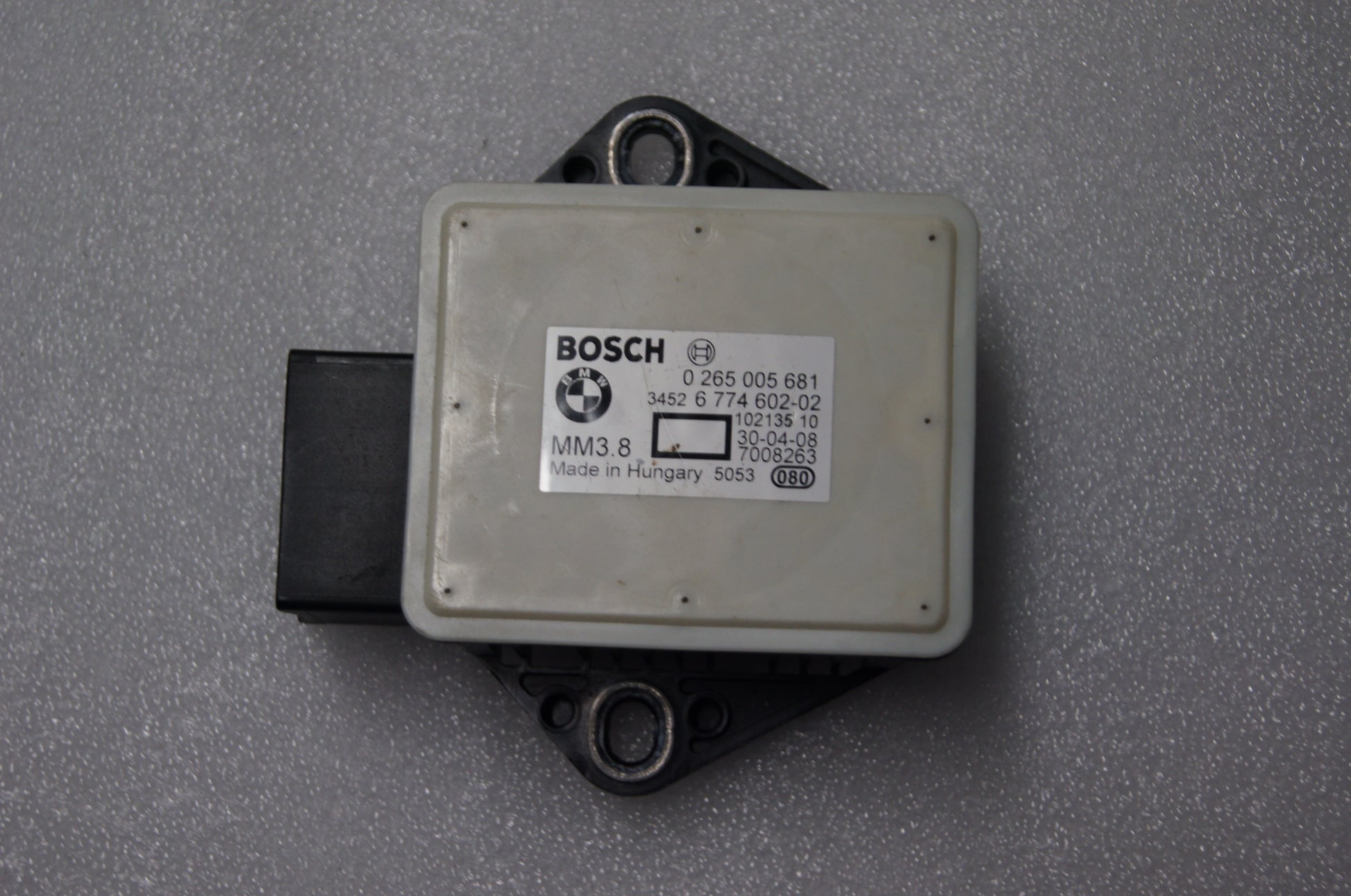 Bmw 5 E60 / E61, X5 E70, X6 E71 Dsc Esp Yaw Rate Sensor 0265005681 - Glasgow Car Parts Store