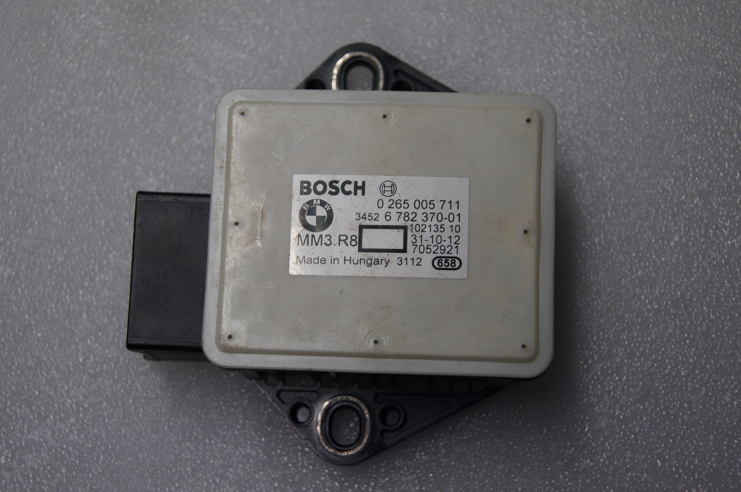 Bmw 5 E60 / E61, X5 E70, X6 E71 DSC ESP Yaw Rate Sensor 0265005711 - Glasgow Car Parts Store