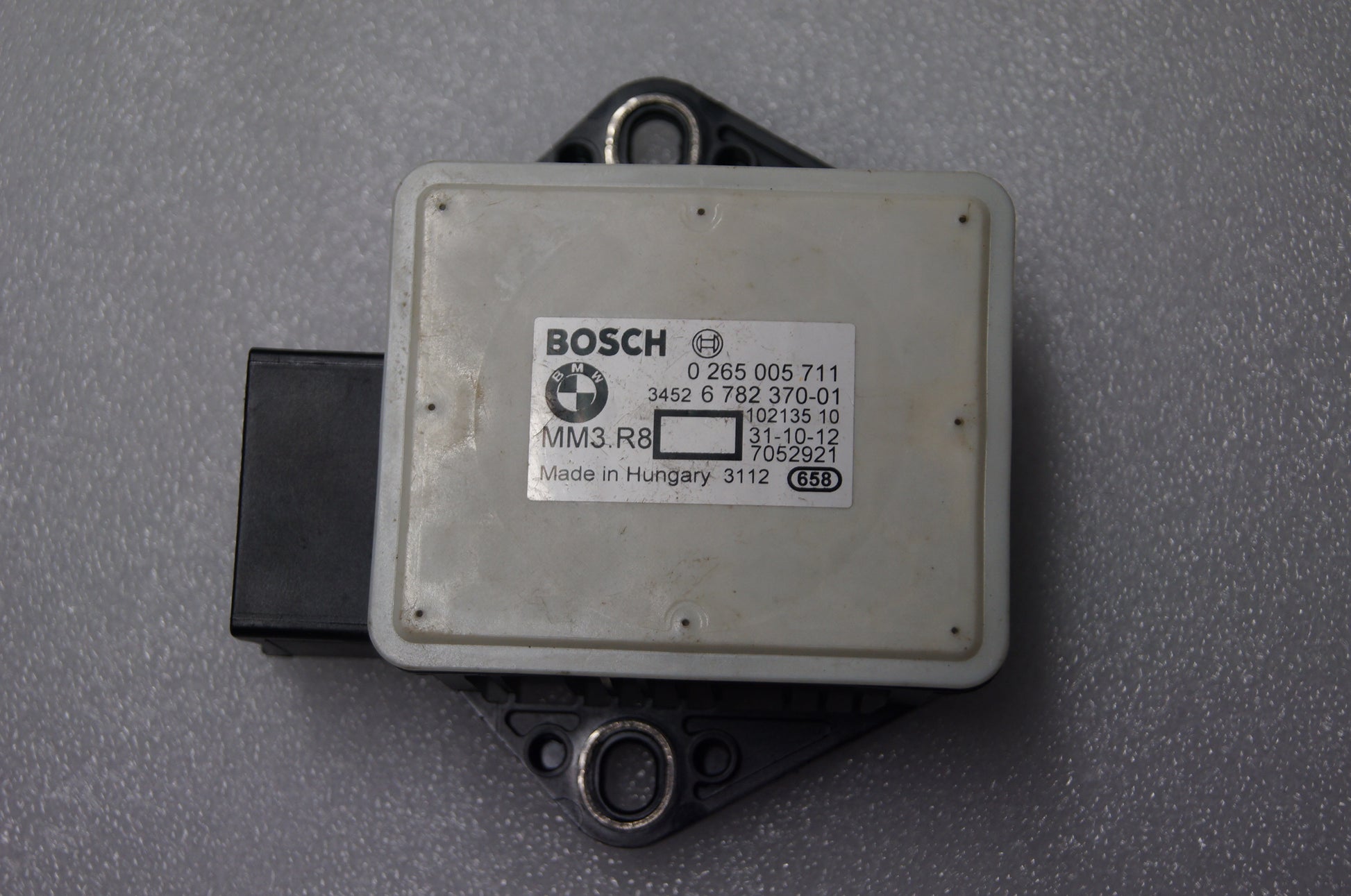 Bmw 5 E60 / E61, X5 E70, X6 E71 DSC ESP Yaw Rate Sensor 0265005711 - Glasgow Car Parts Store