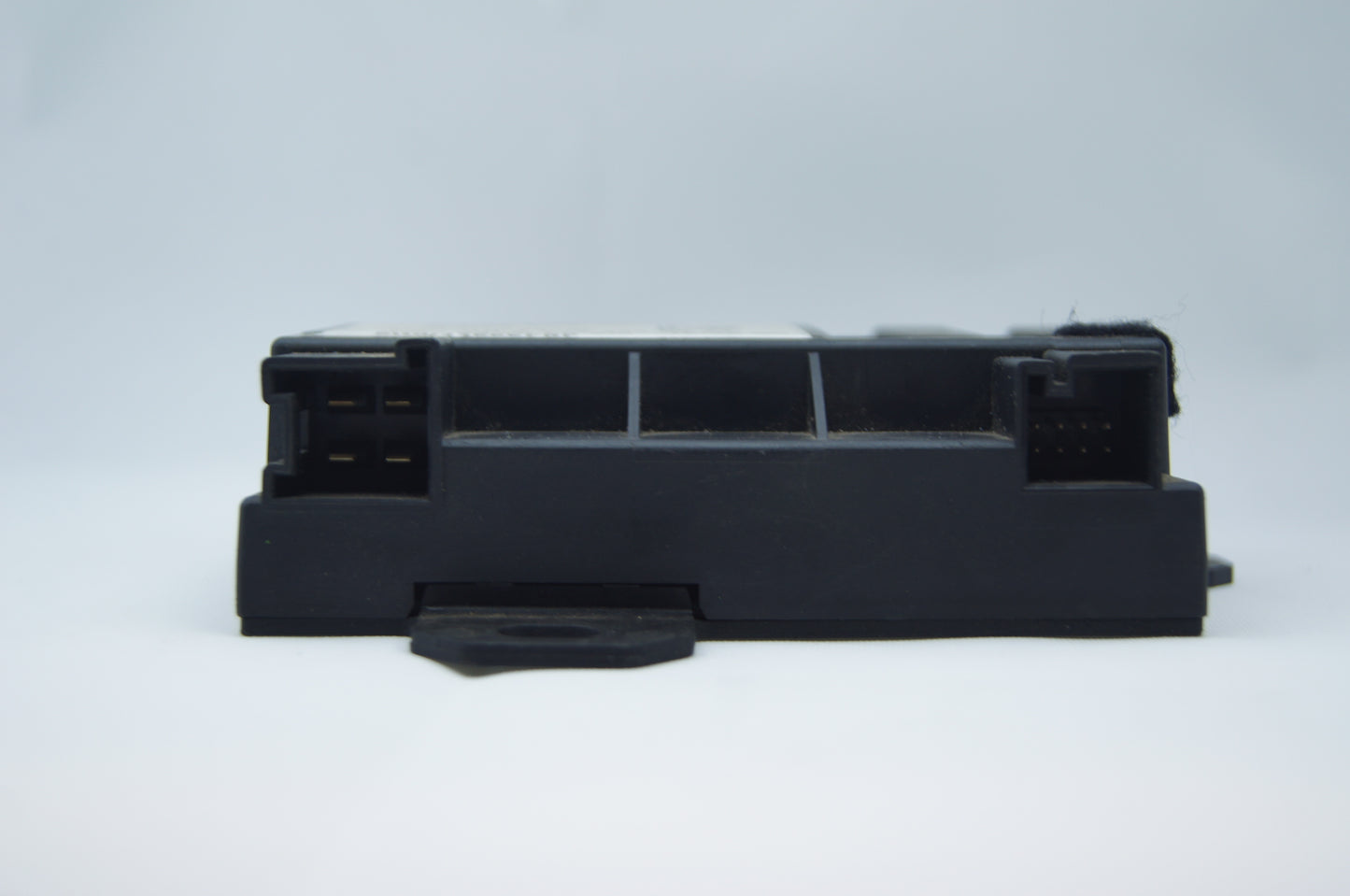 Mercedes C Class W204 Fuel Pump Control Module A2129003408 - Glasgow Car Parts Store