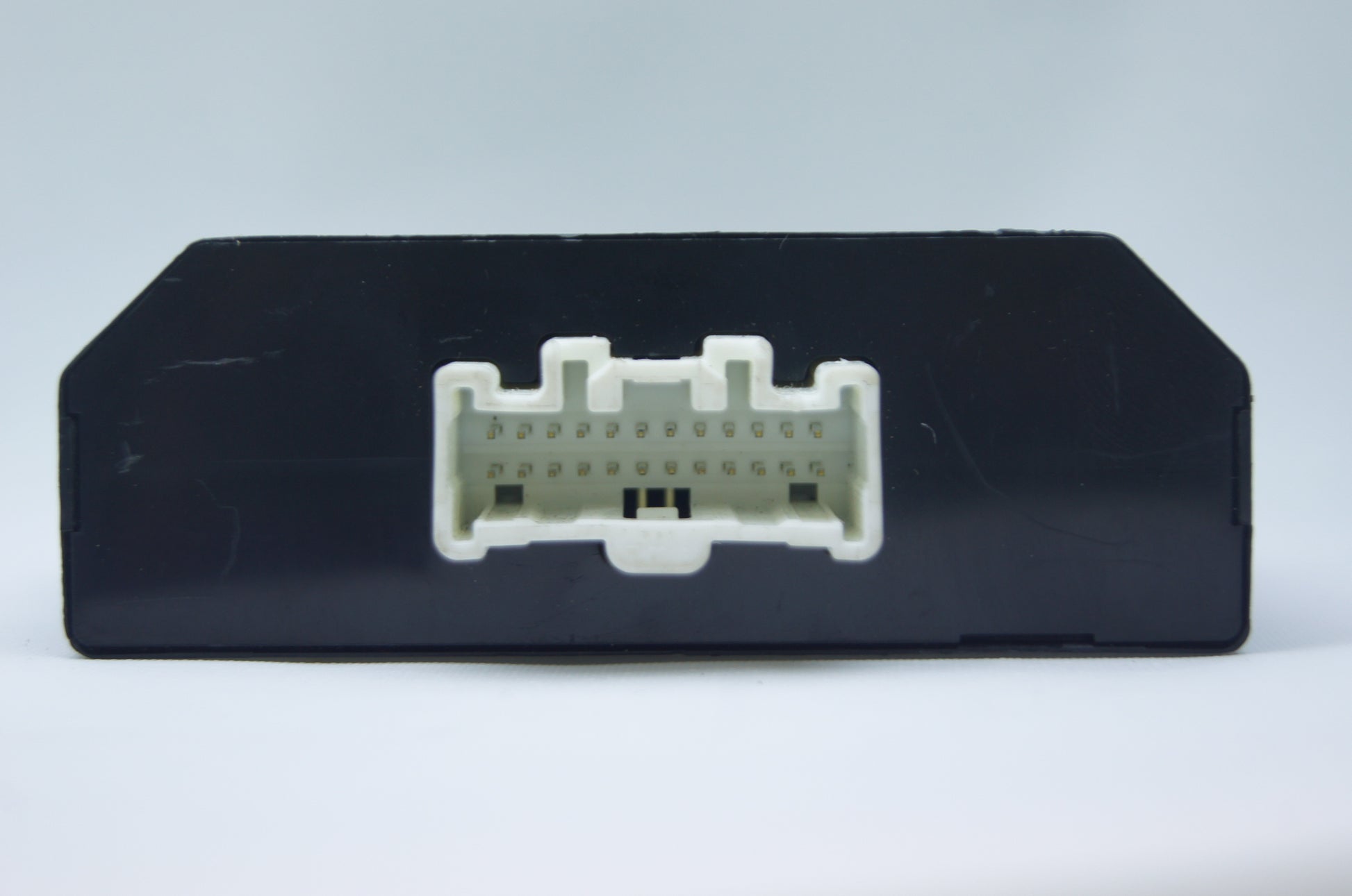 MAZDA 2  MK3 ALARM MODULE DF8067790C BURGLAR ALM. - Glasgow Car Parts Store