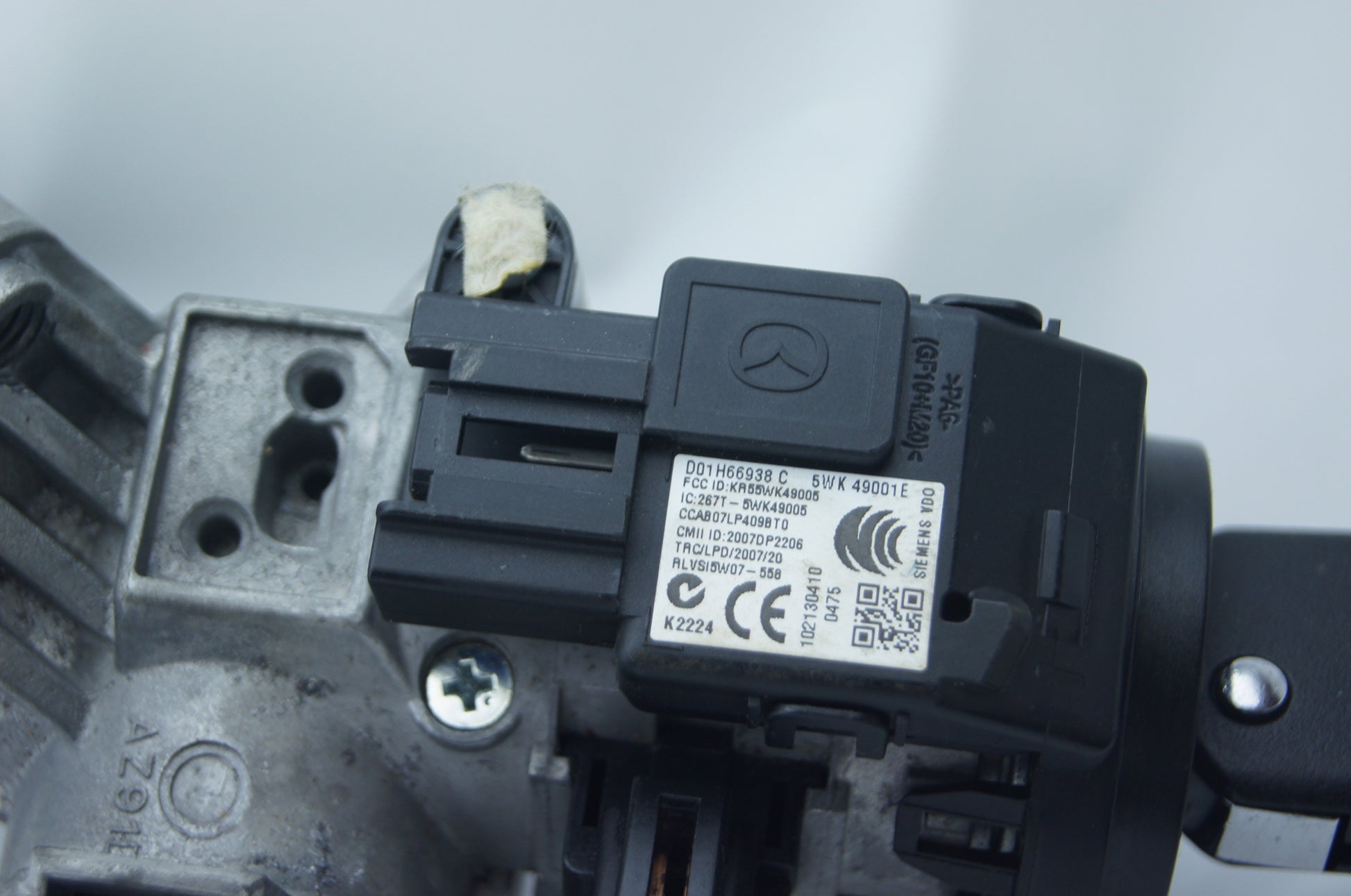 Mazda 2 Ignition Barrel With 2 Keys D01H66938C. - Glasgow Car Parts Store