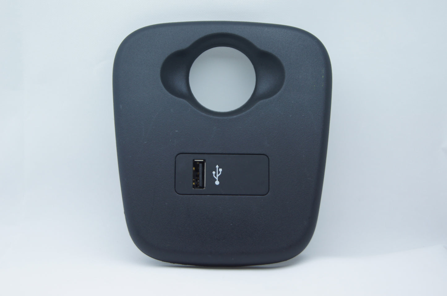 MINI COOPER F55 F56 F57 USB  PORT SOCKET AND TRIM - Glasgow Car Parts Store
