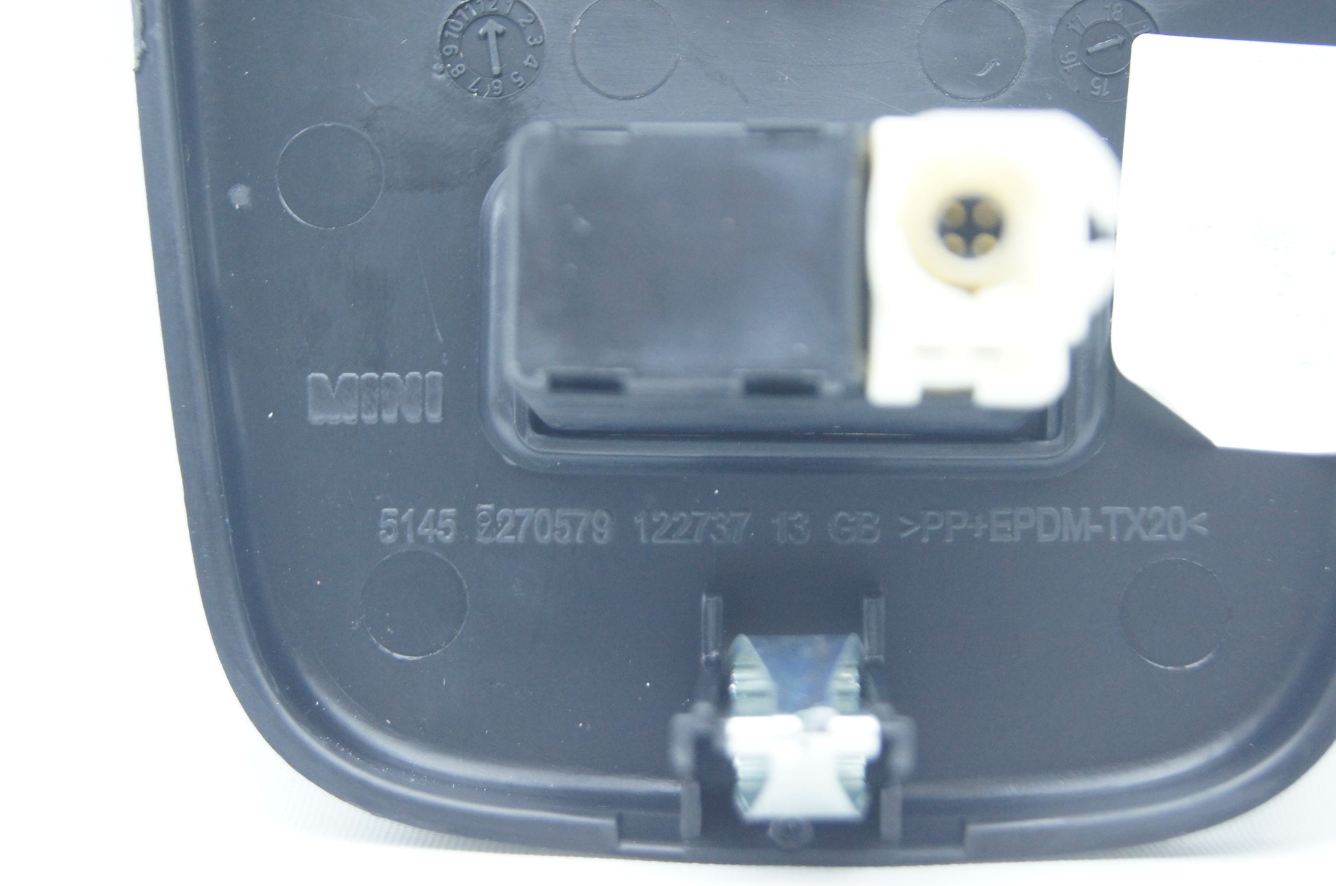 MINI COOPER F55 F56 F57 USB  PORT SOCKET AND TRIM - Glasgow Car Parts Store