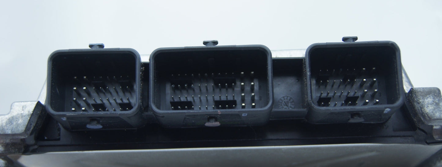 Ford Focus  1.8 Petrol Engine control unit ECU 7M51-12A650-VE 7M5112A650VE  ESU-411 - Glasgow Car Parts Store