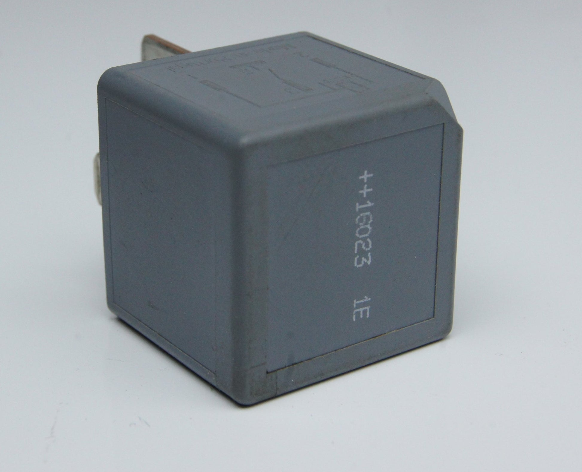 Ford Mondeo Focus Grey Relay 12V 70A FoMoCo 5M5T-14B192-EA - Glasgow Car Parts Store