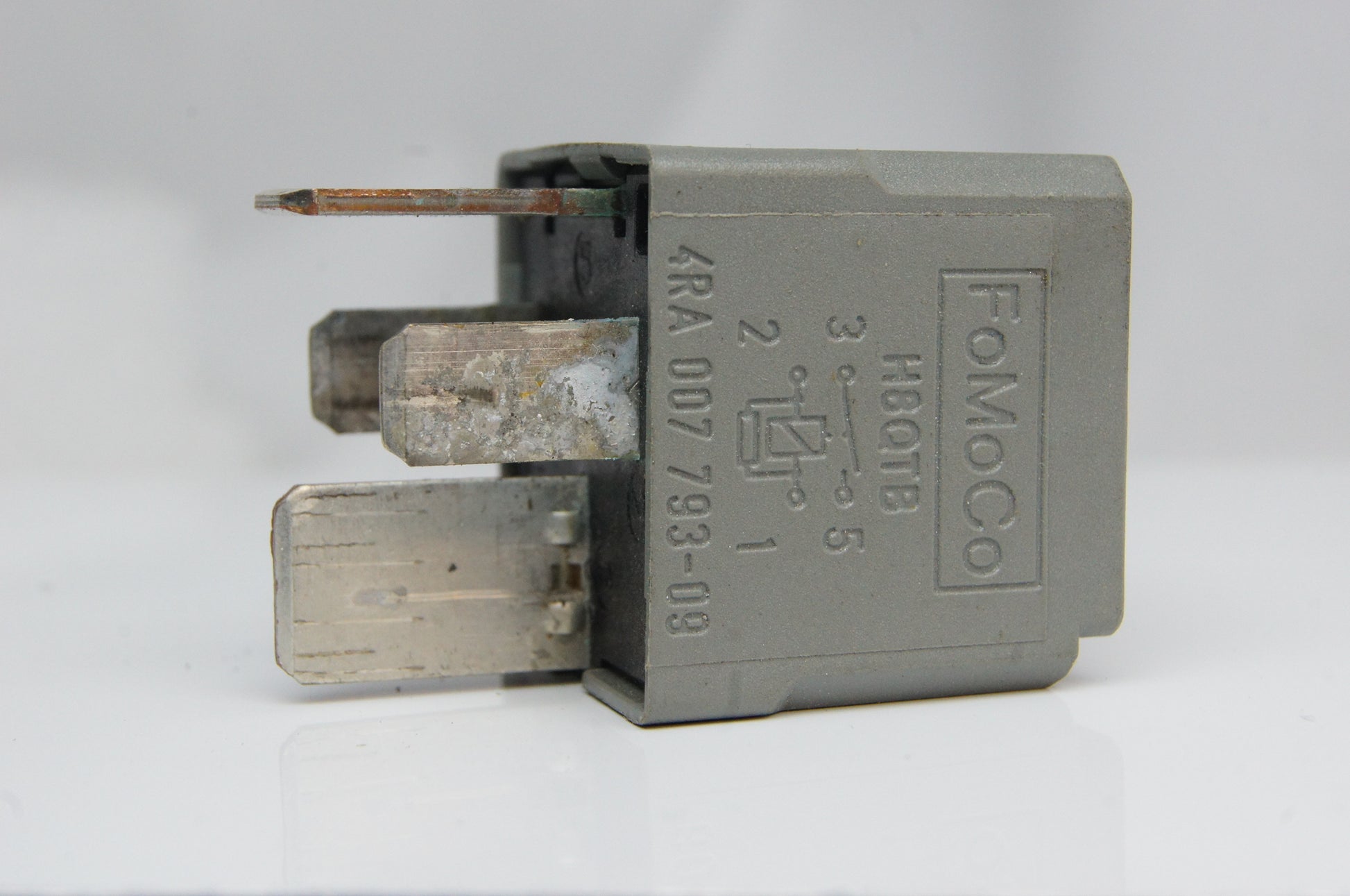 Ford Transit Mondeo Galaxy S-Max FoMoCo 4 Pins Grey Relay 6G9T14B192EA - Glasgow Car Parts Store