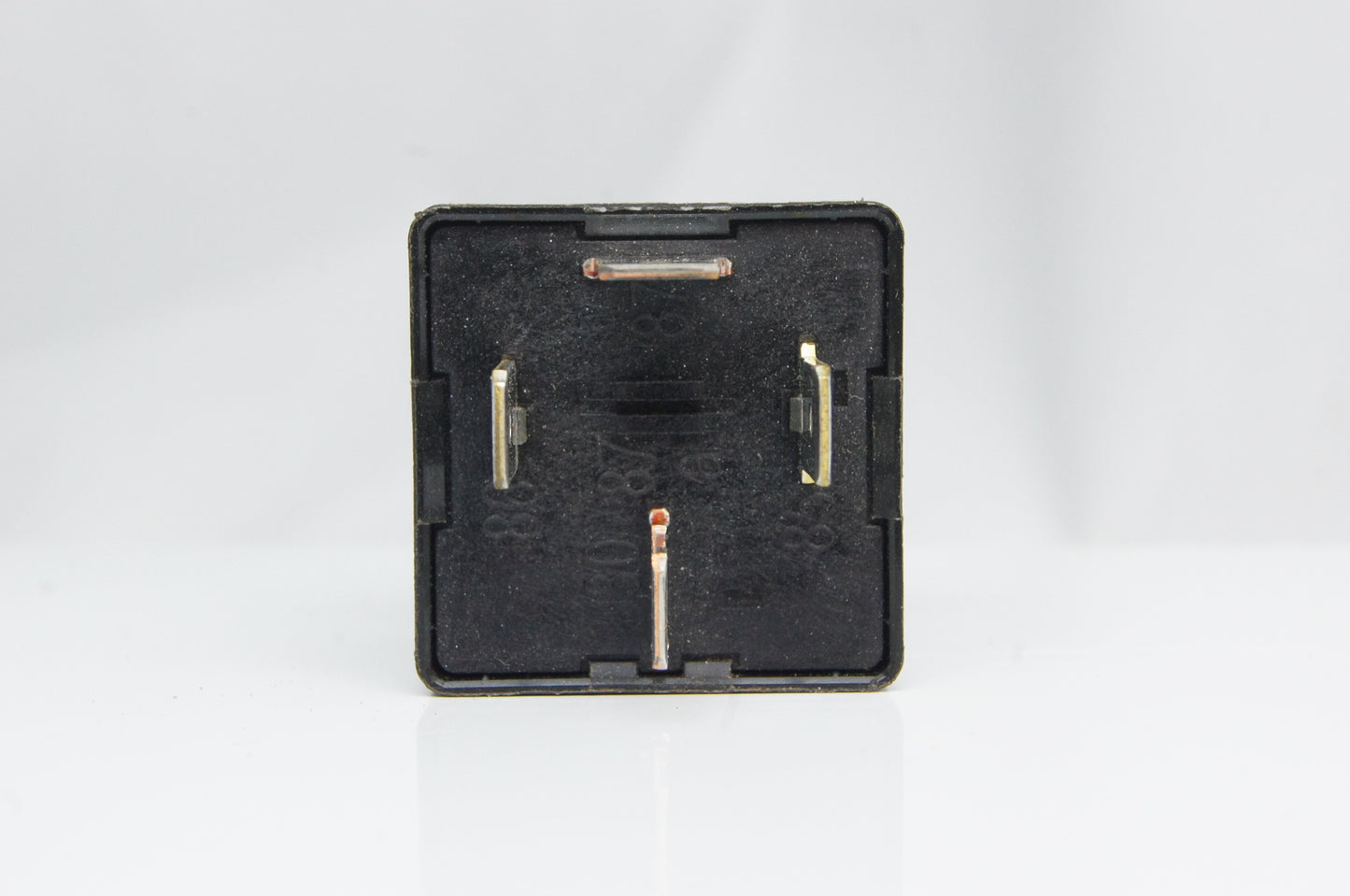 Land Rover Jaguar Ford  FoMoCo 4-Pin Relay BU5T-14B192-AA VF4A-11F21-Z66. - Glasgow Car Parts Store