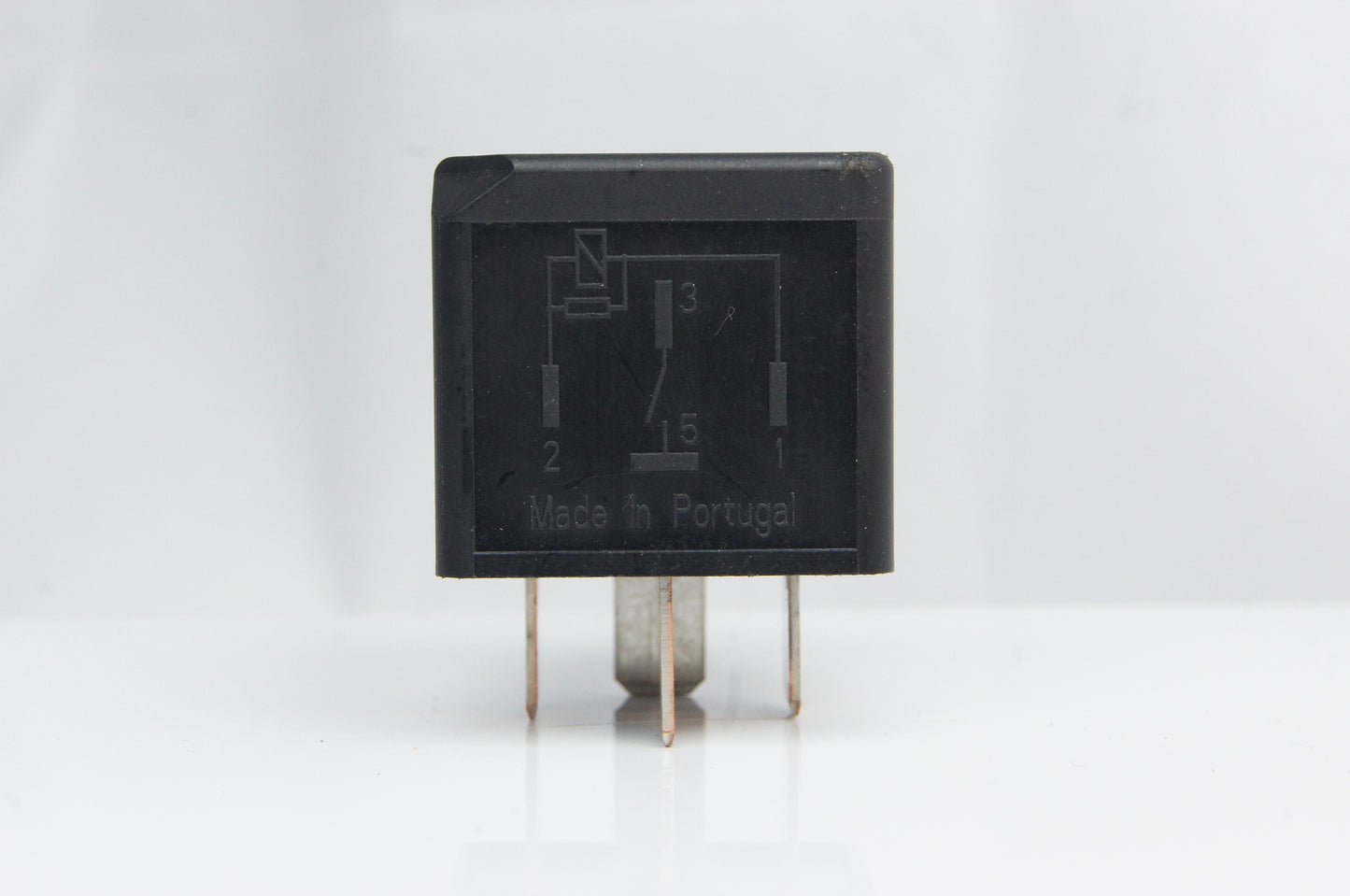 V23136-B1-X66 Land Rover Jaguar 4-Pin Black Relay FoMoCo 5M5T-14B192-CA - Glasgow Car Parts Store