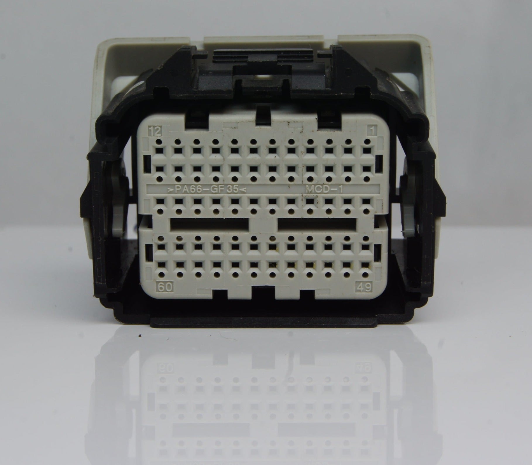 Ford Transit mk6 Airbag Control Module plug - Glasgow Car Parts Store