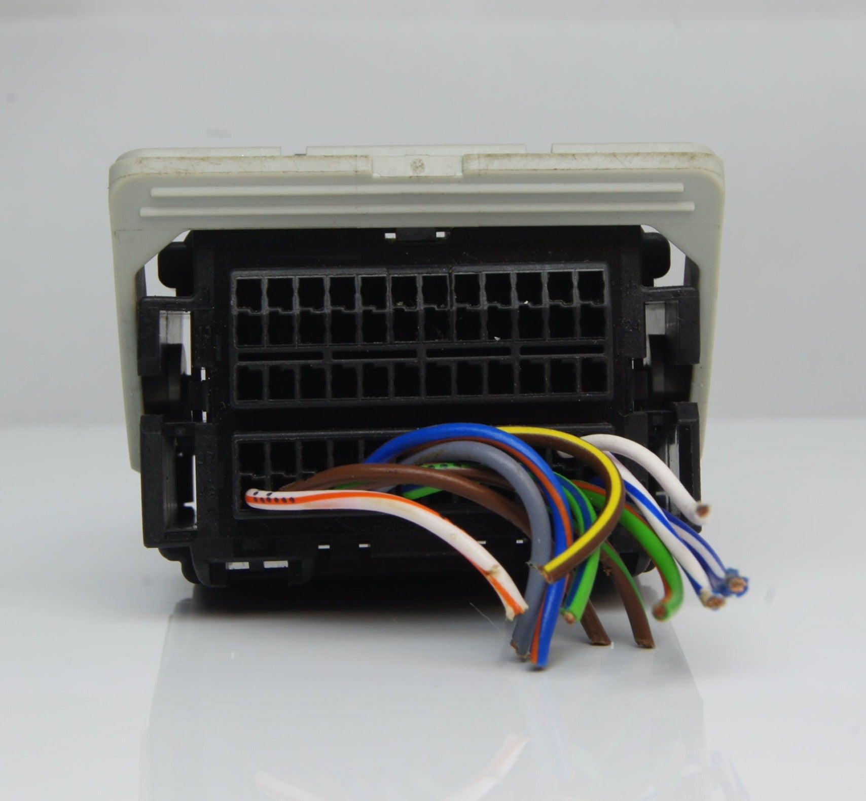 Ford Transit mk6 Airbag Control Module plug - Glasgow Car Parts Store