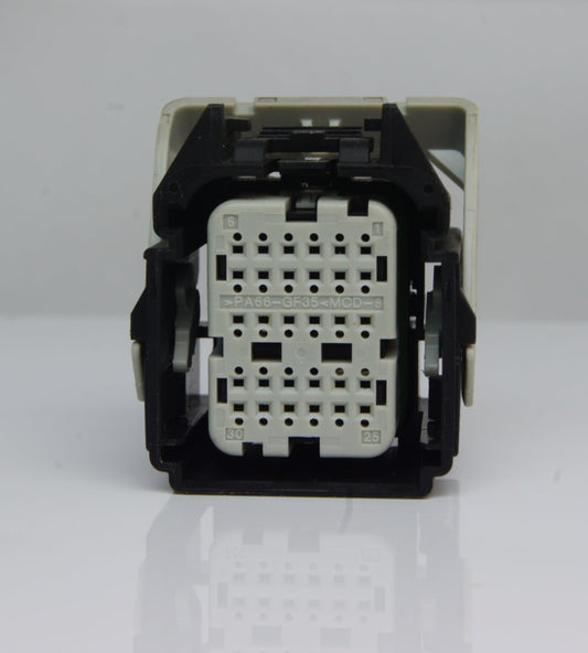 FORD TRANSIT  AIRBAG CONTROL MODULE PLUG  30 PINS. - Glasgow Car Parts Store