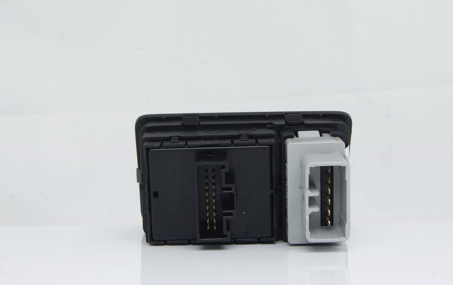 Kia Hyundai Traction Control  Switch 93300-1y800 - Glasgow Car Parts Store