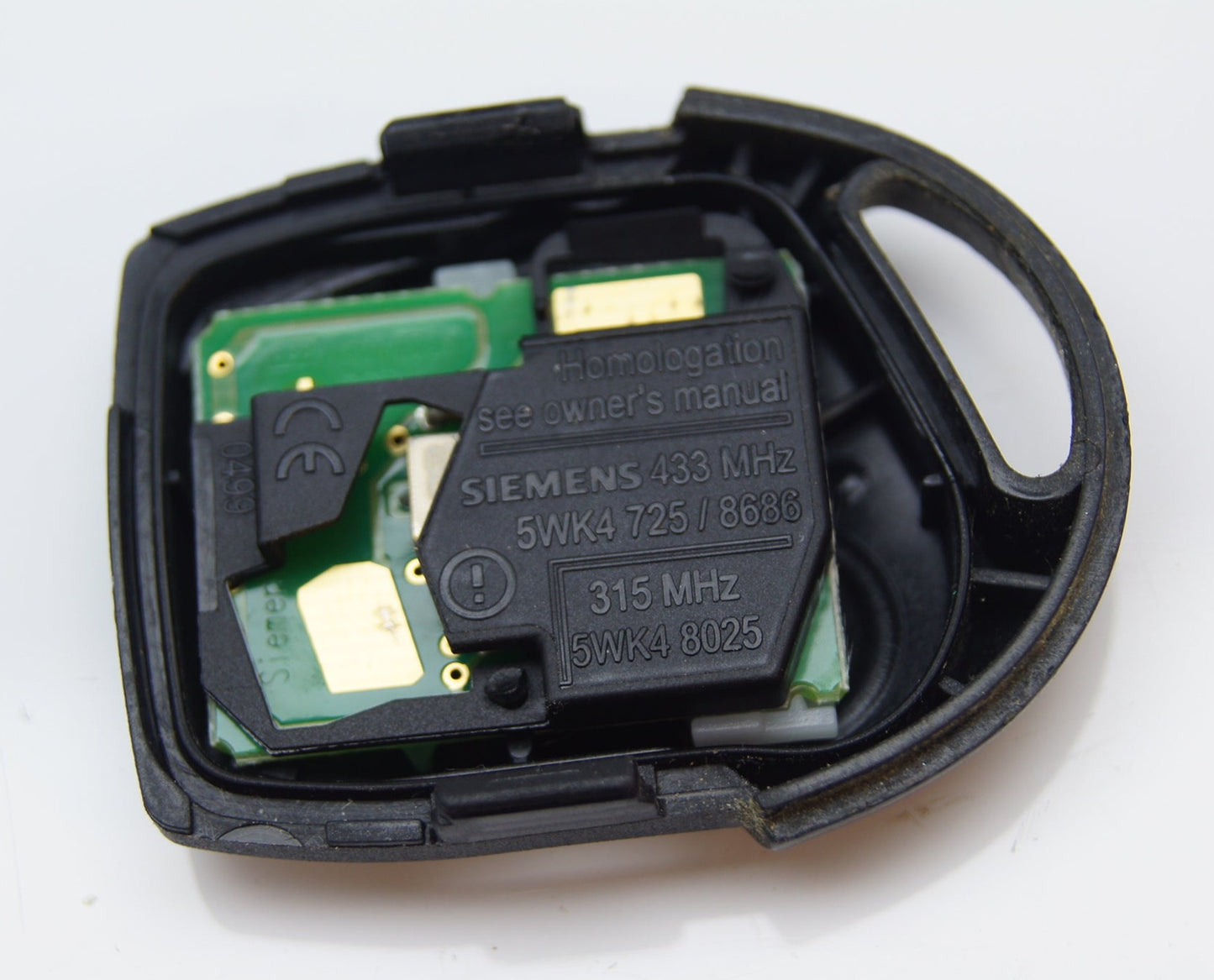 Ford Remote Fob Key 3 Buttons Siemens 5WK4 725 / 8686 315 MHz 5WK4 8025. - Glasgow Car Parts Store