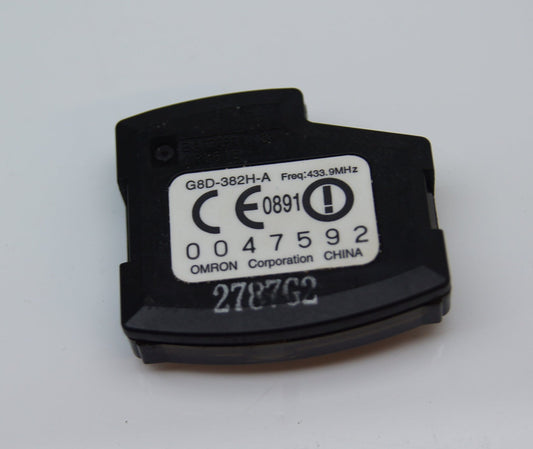 g8d-382h-a honda remote key 2 buttons OMRON. - Glasgow Car Parts Store
