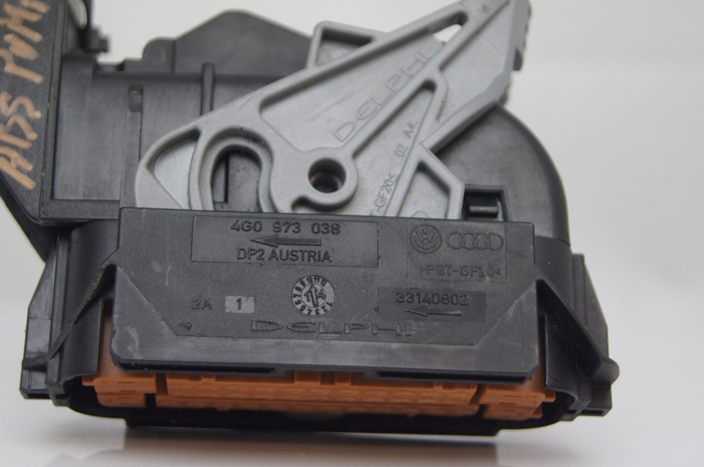 VW AUDI CONNECTOR PLUG ABS PUMP 4G0973038 DELPHI. - Glasgow Car Parts Store